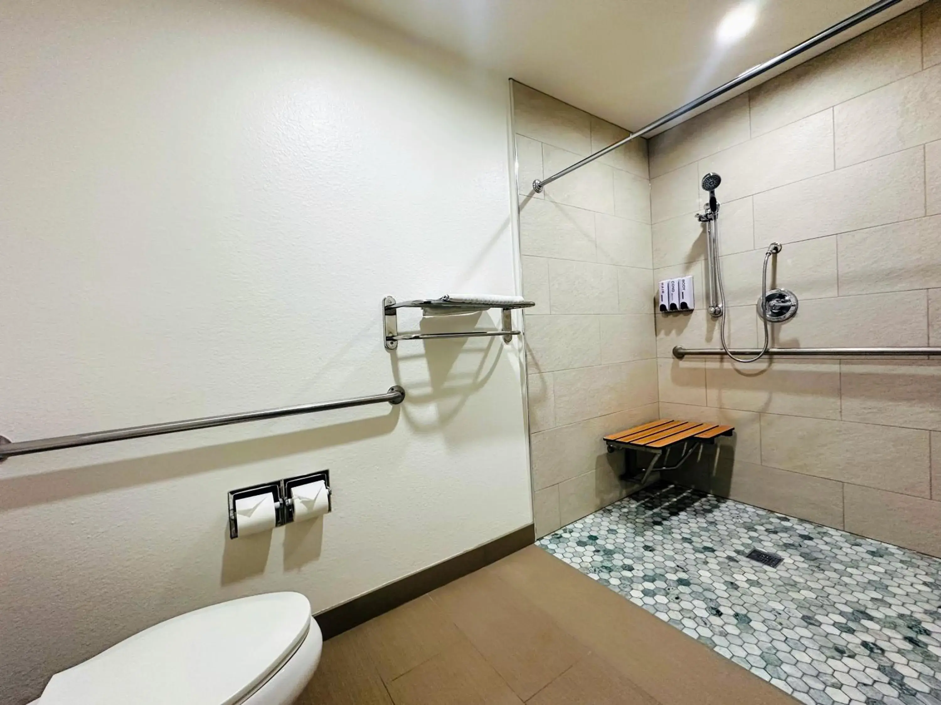 The Hills Inn Eagle Rock - Near Old Town Pasadena The Hills Inn Eagle Rock - Near Old Town Pasadena