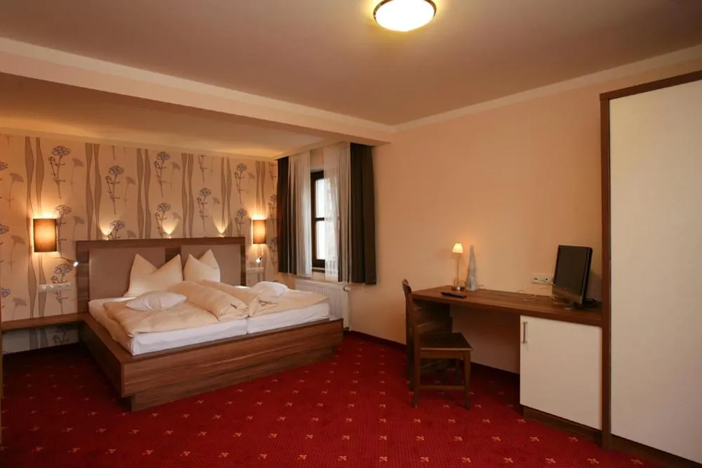 Photo of the whole room, Bed in Landgasthof Zum Lang