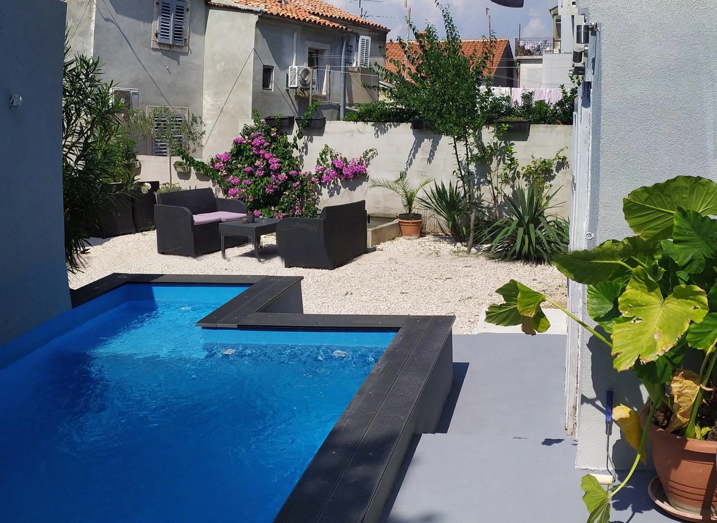 Swimming pool in Captain Emo City Apartments