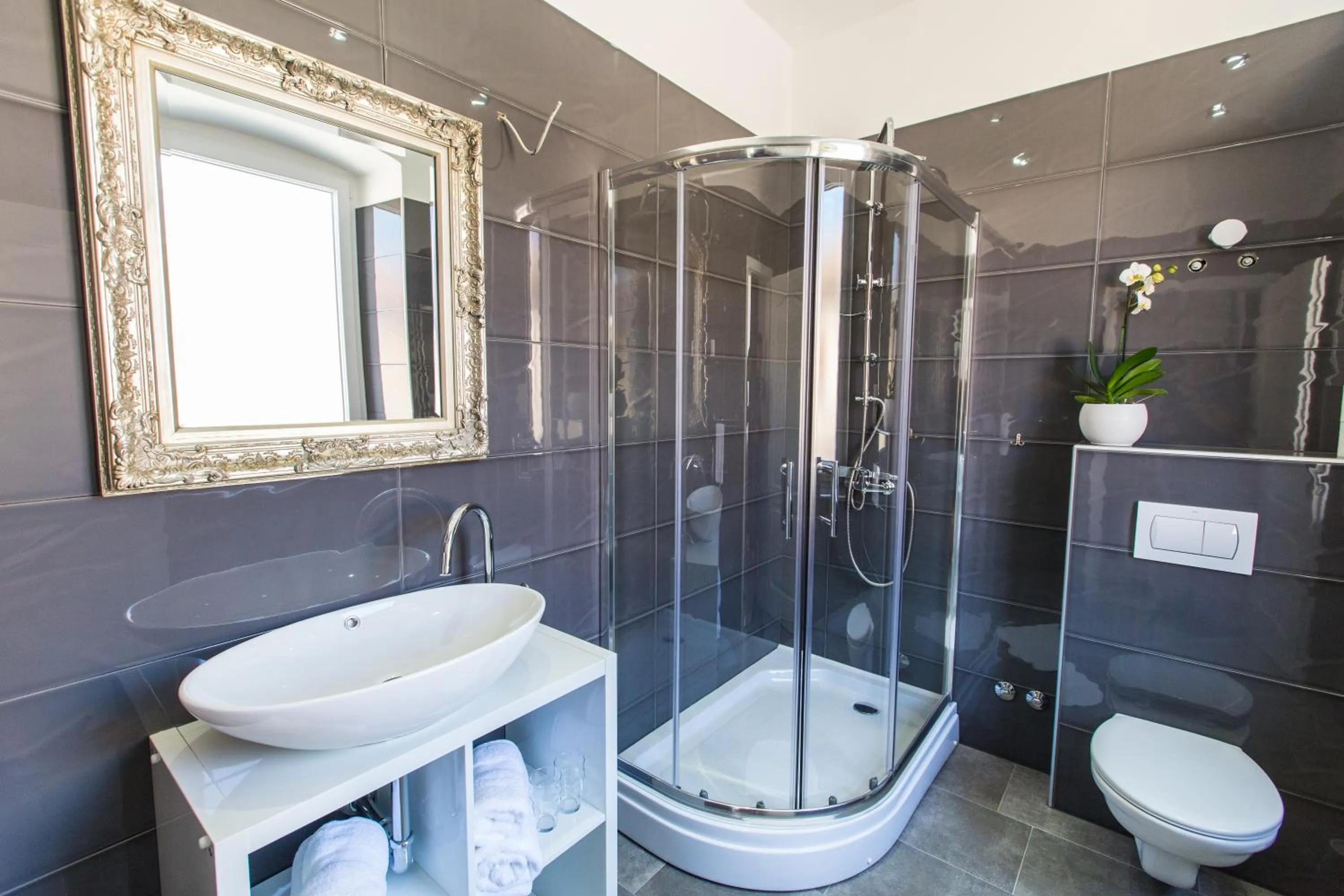 Bathroom in Captain Emo City Apartments