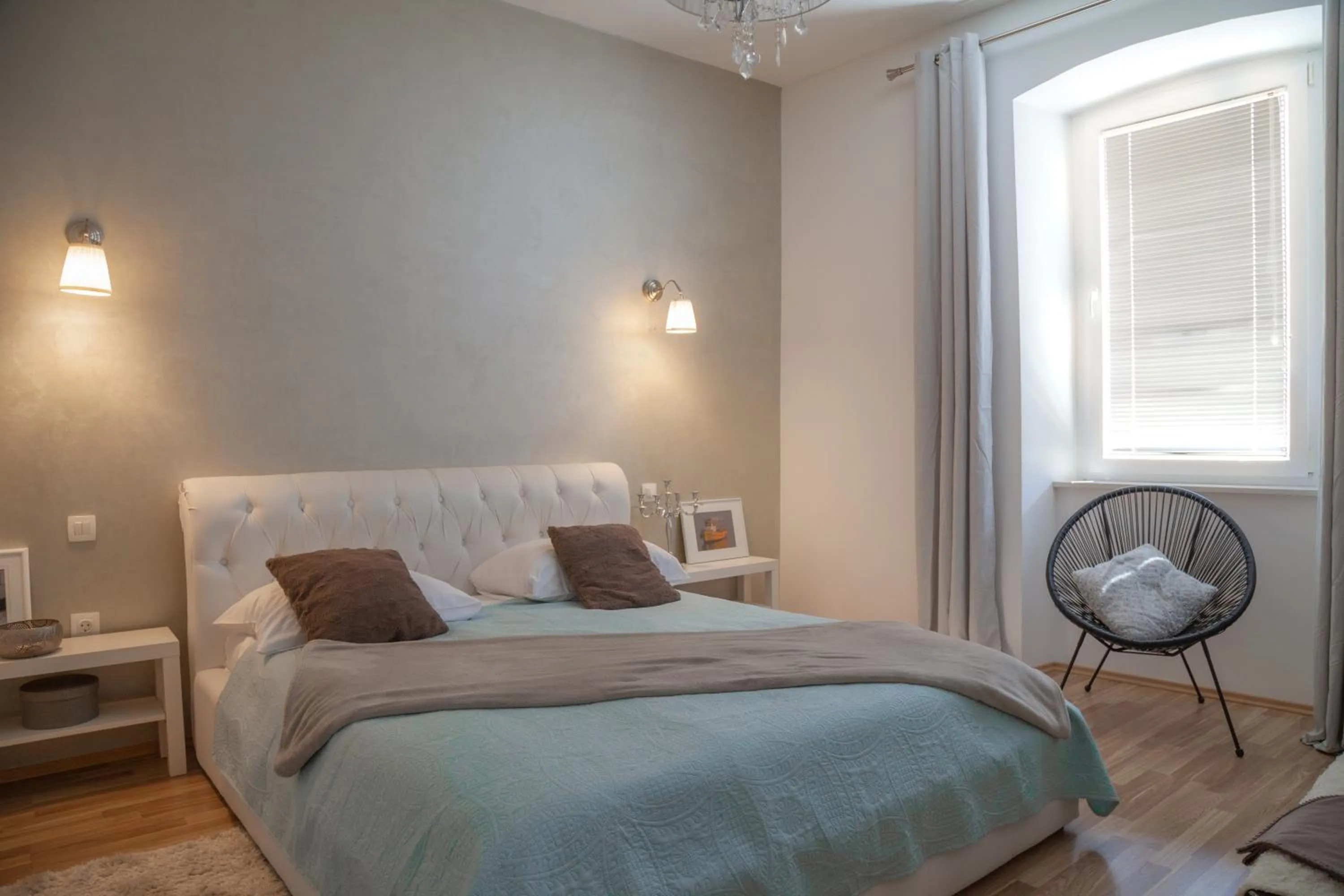 Bedroom, Bed in Captain Emo City Apartments