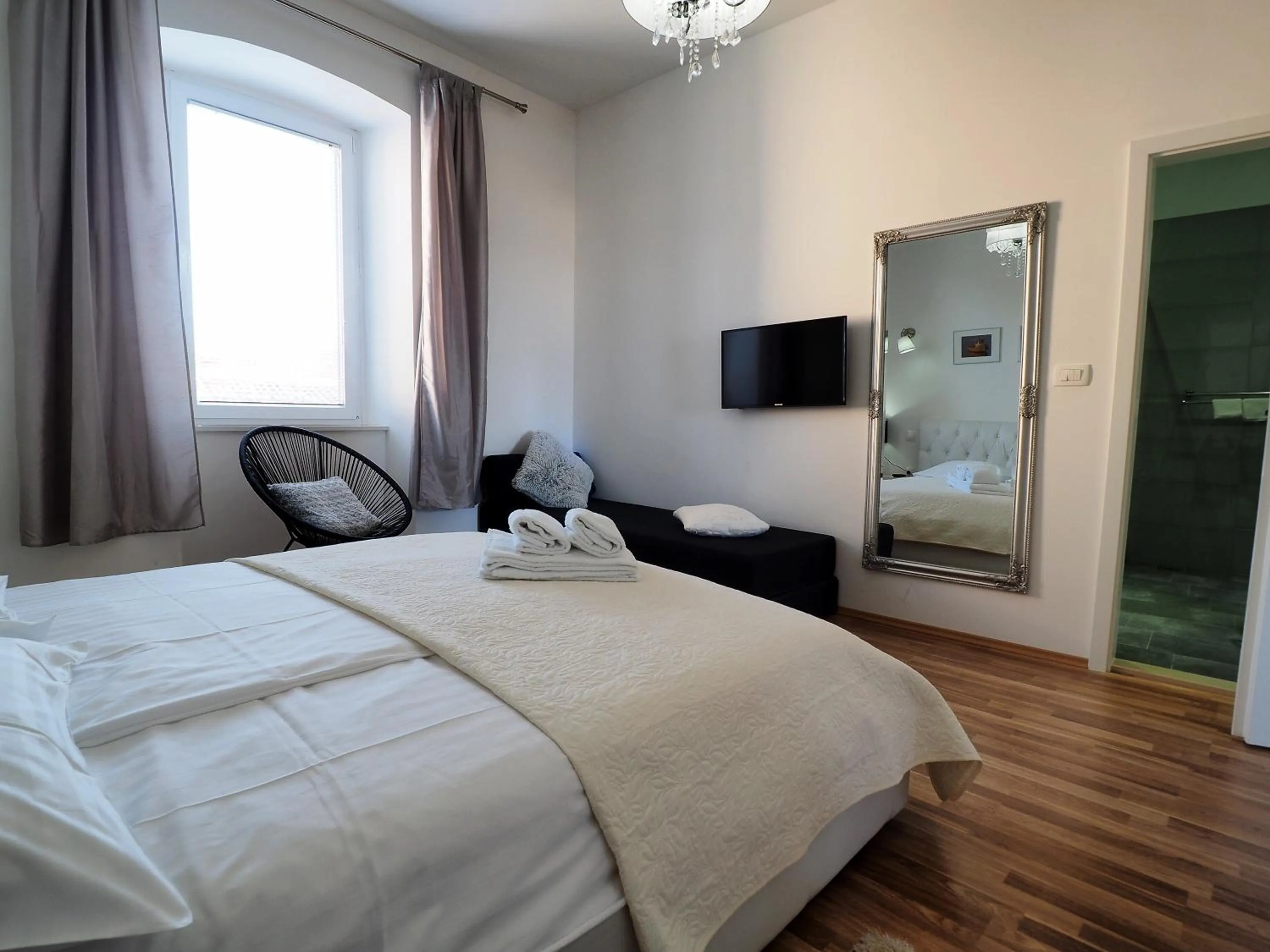 Bedroom, Bed in Captain Emo City Apartments