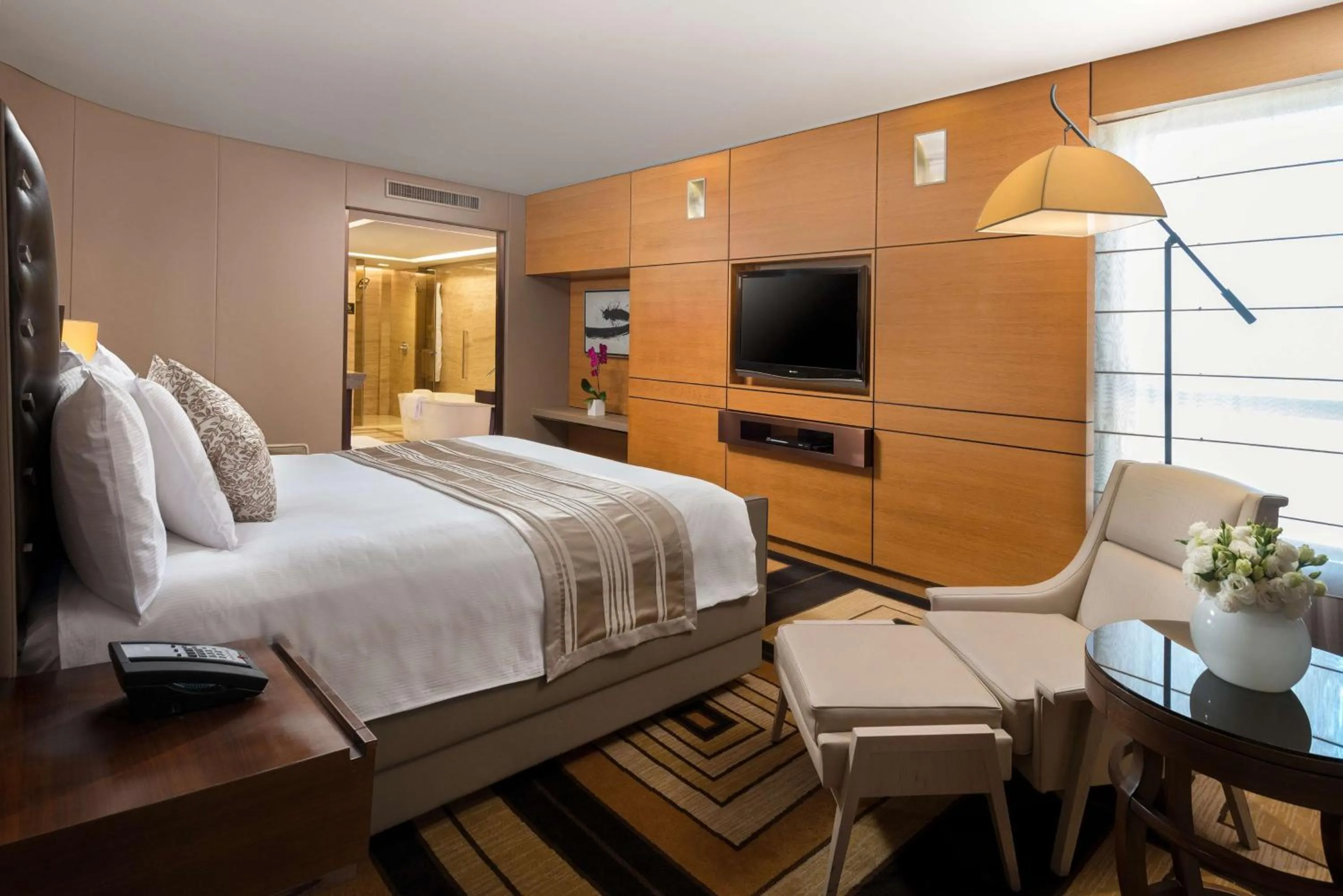 Bedroom, Bed in Hilton Beijing Wangfujing