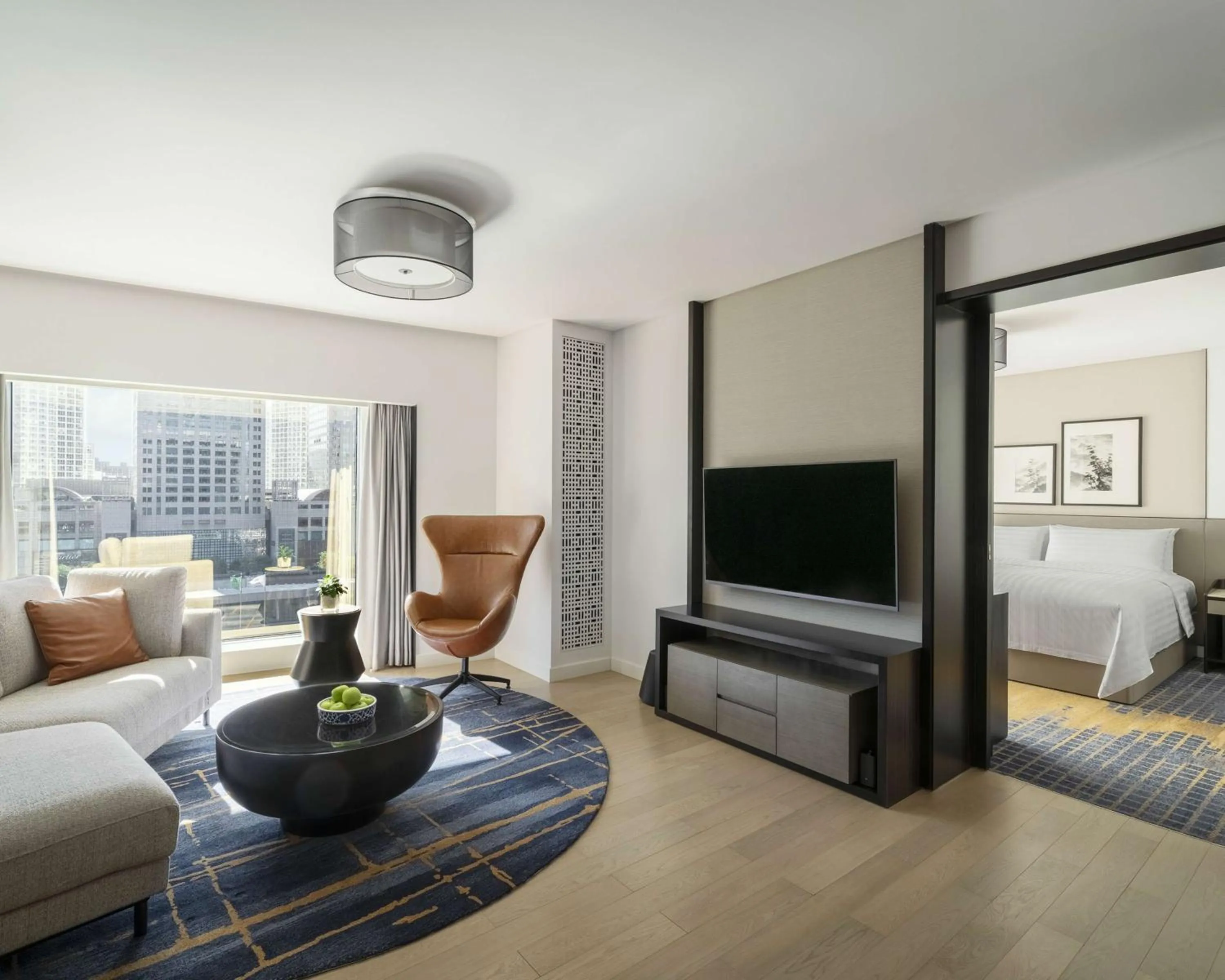 Photo of the whole room, Bed in China World Hotel, Beijing