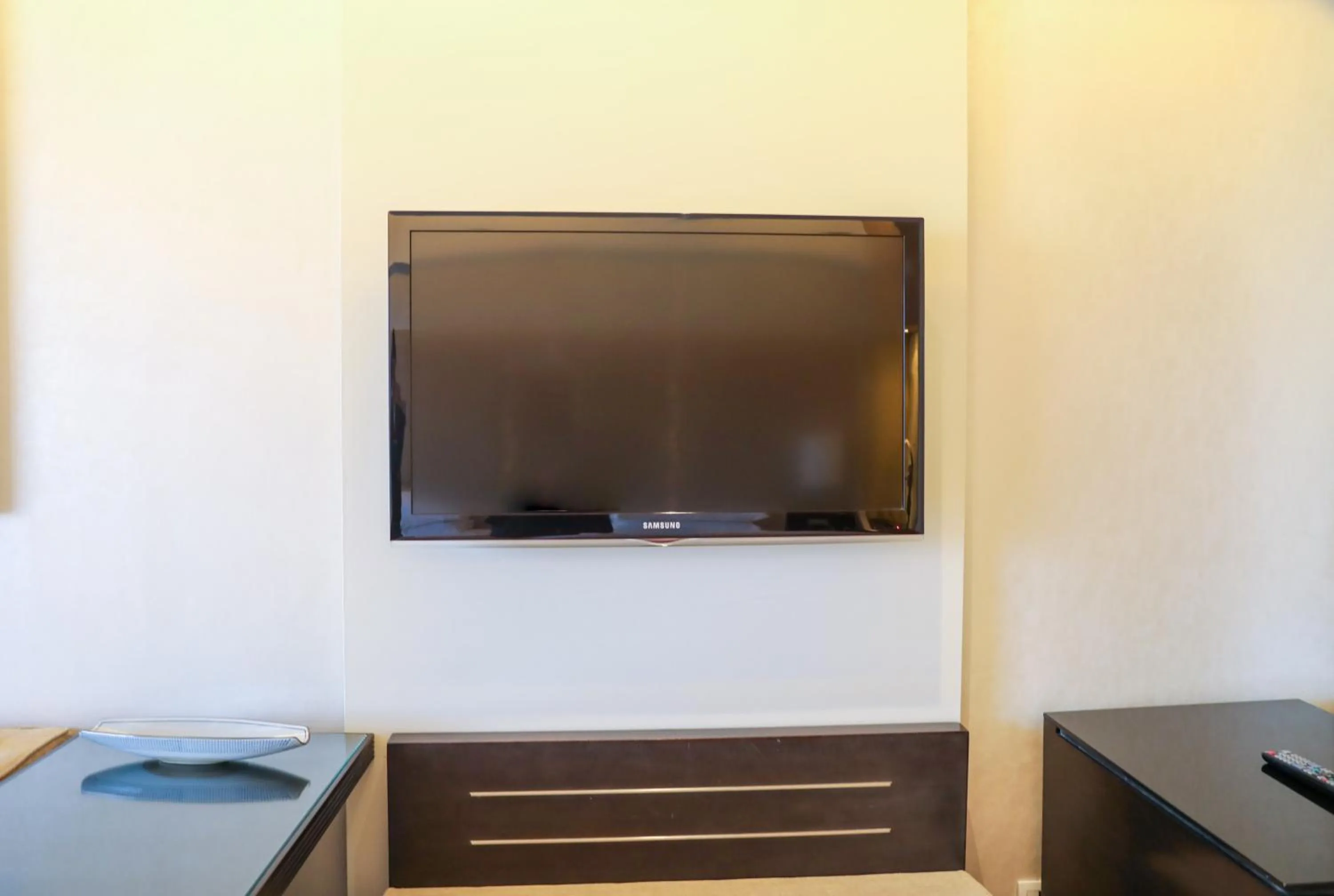 TV and multimedia in Shangri-La Beijing