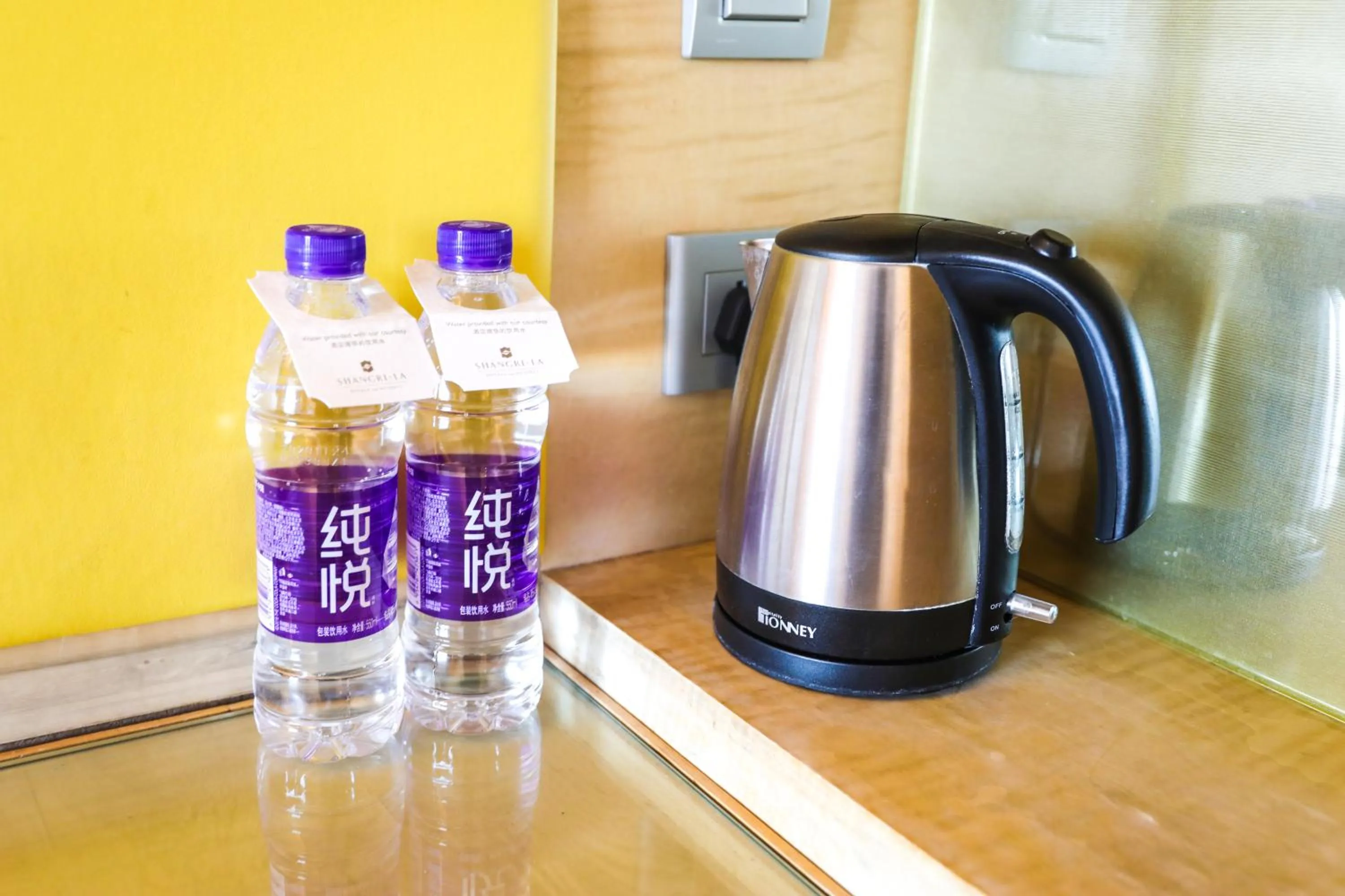 Coffee/tea facilities in Shangri-La Beijing