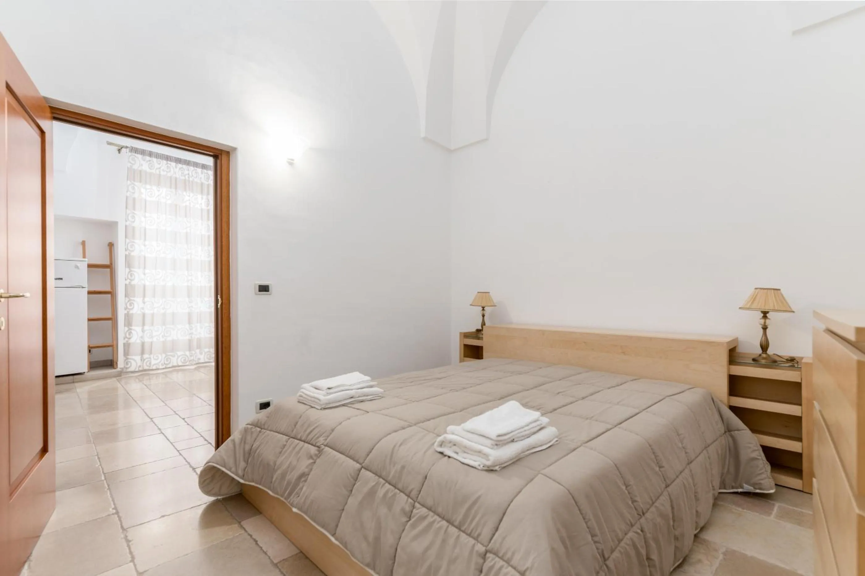 Bathroom, Bed in Le Piccole Case Bianche