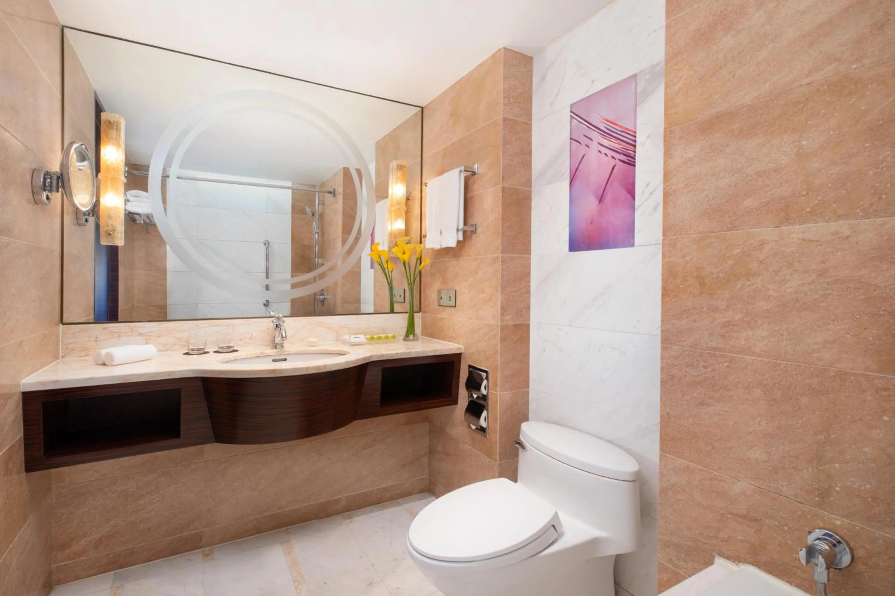 Toilet in The Kunlun Jing An