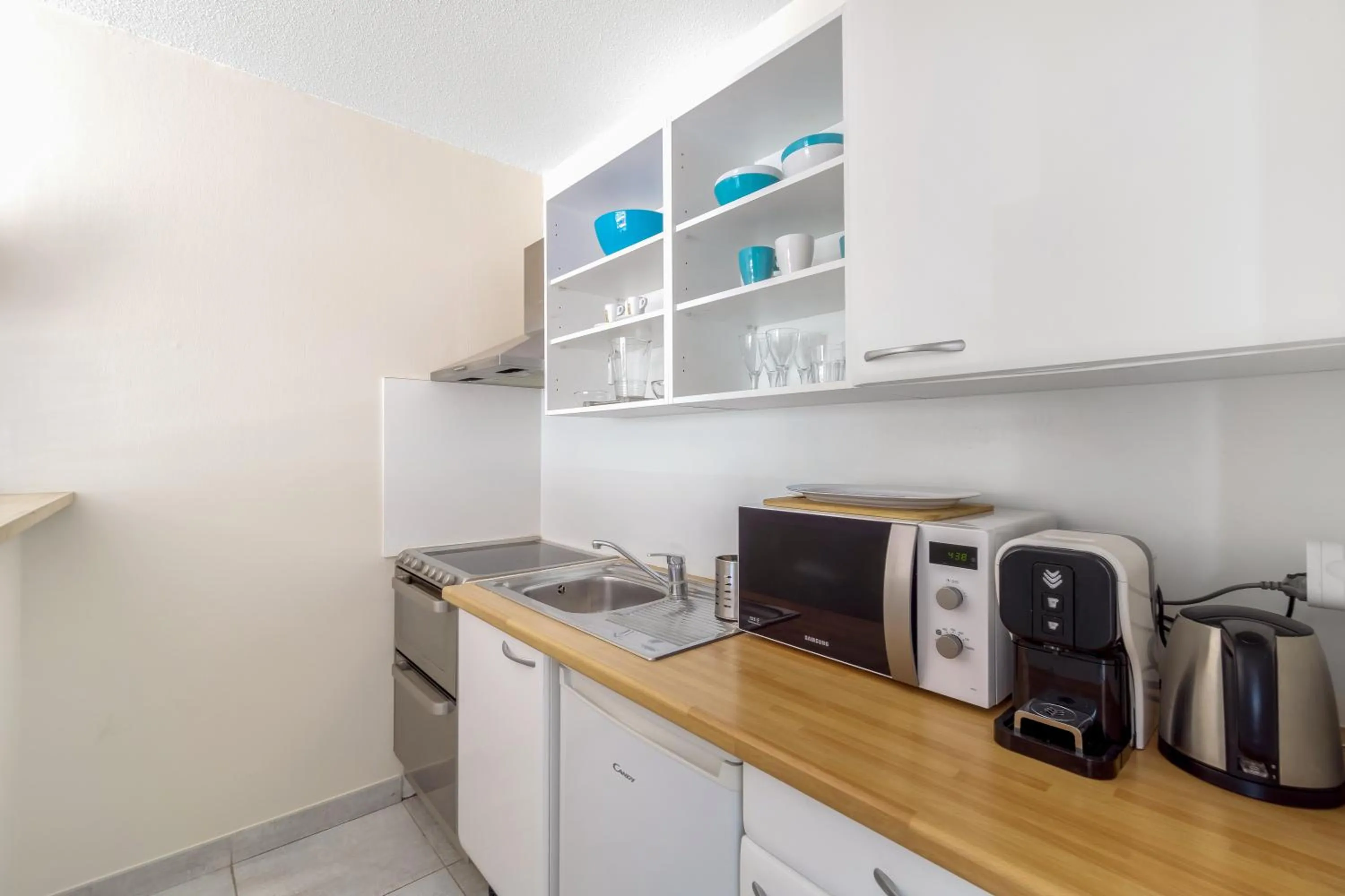 Coffee/tea facilities in Eden Azur - Résidence Hôtelière