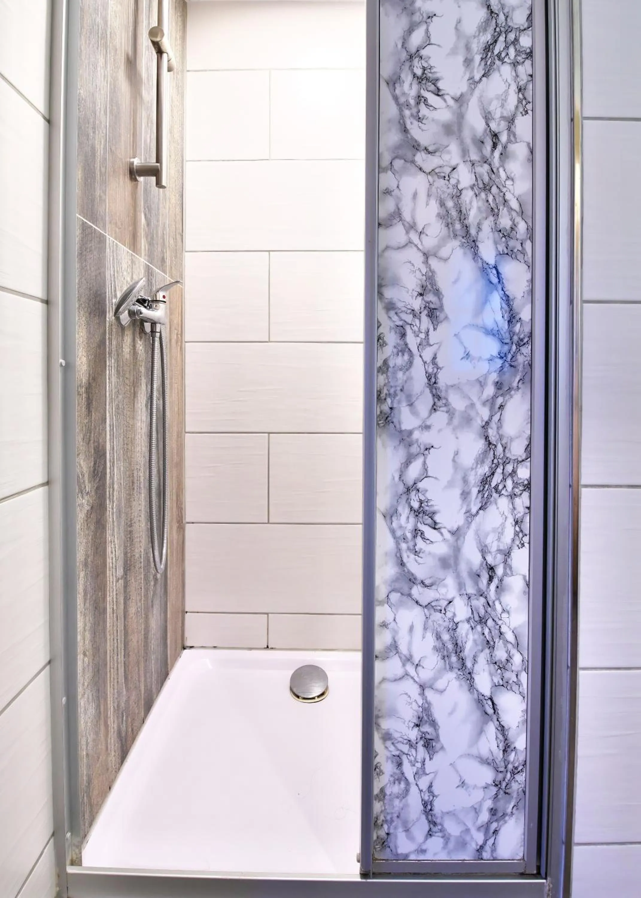 Shower in Hostel Bad Goisern