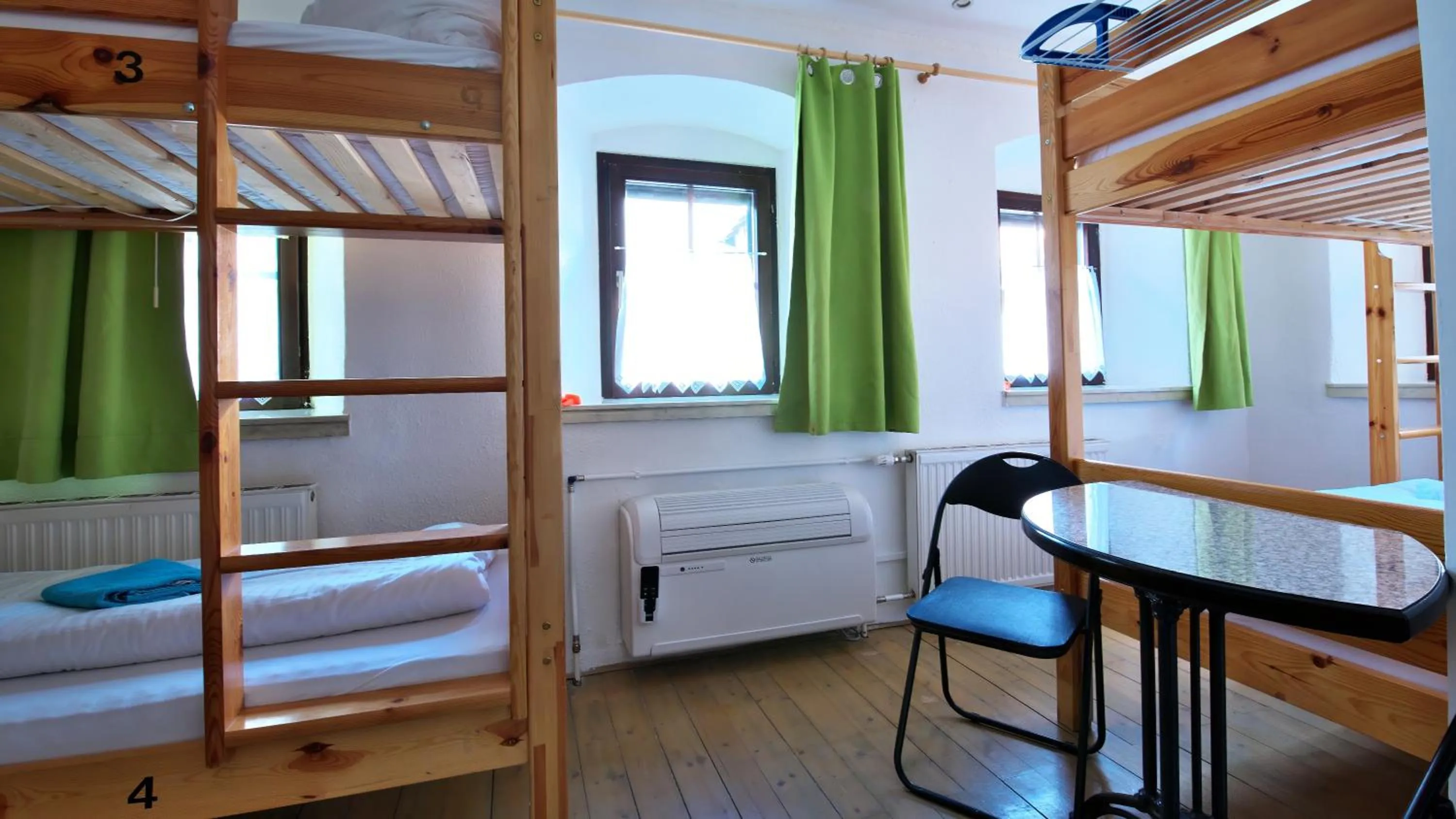 Photo of the whole room, Bed in Hostel Bad Goisern