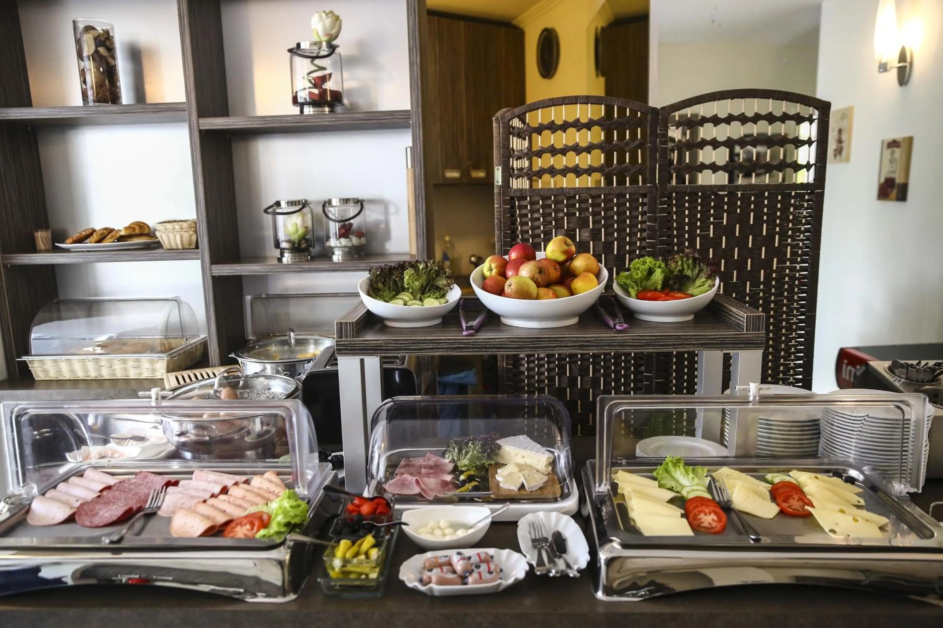 Buffet breakfast in Hotel Marienthal Garni