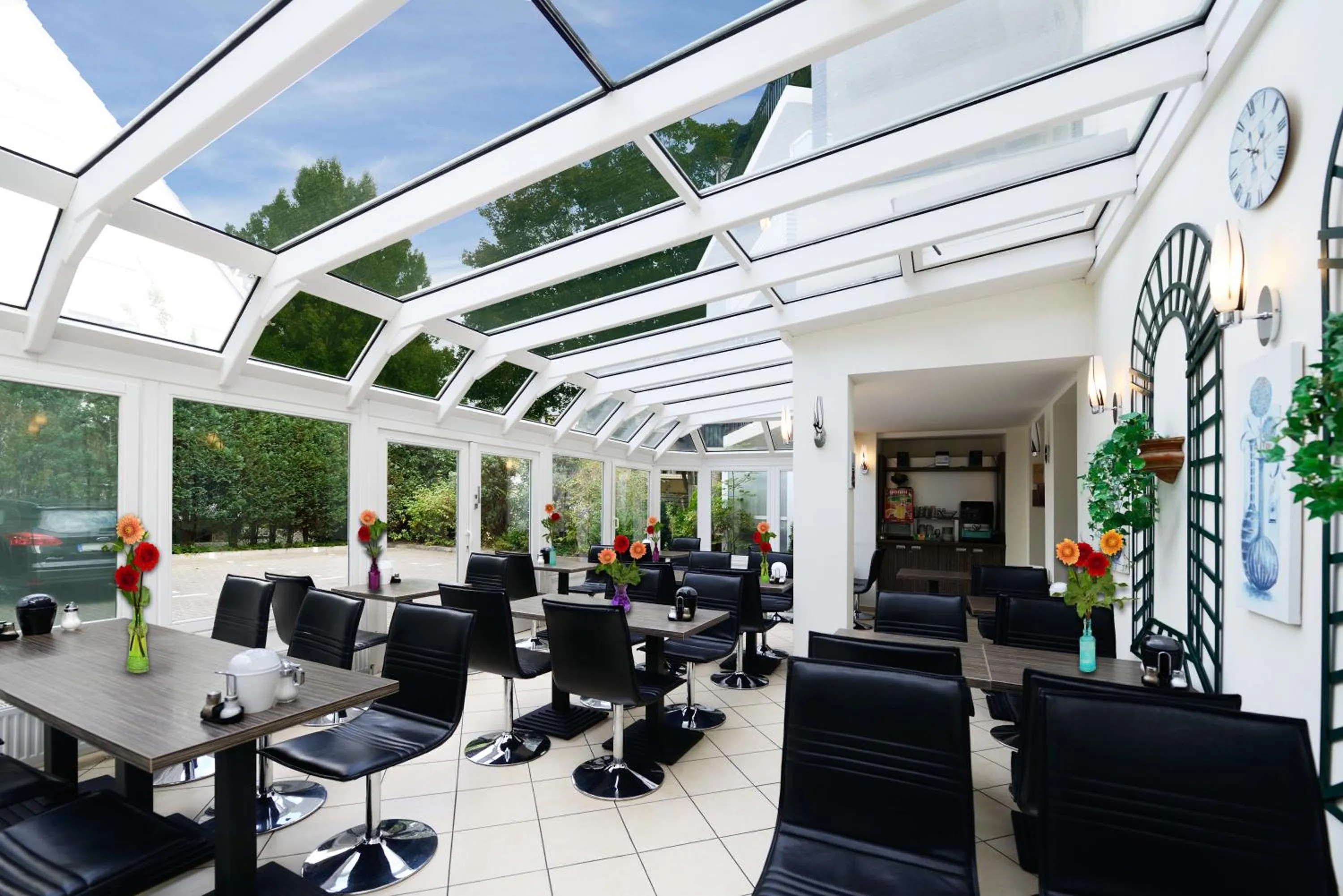 Restaurant/places to eat in Hotel Marienthal Garni