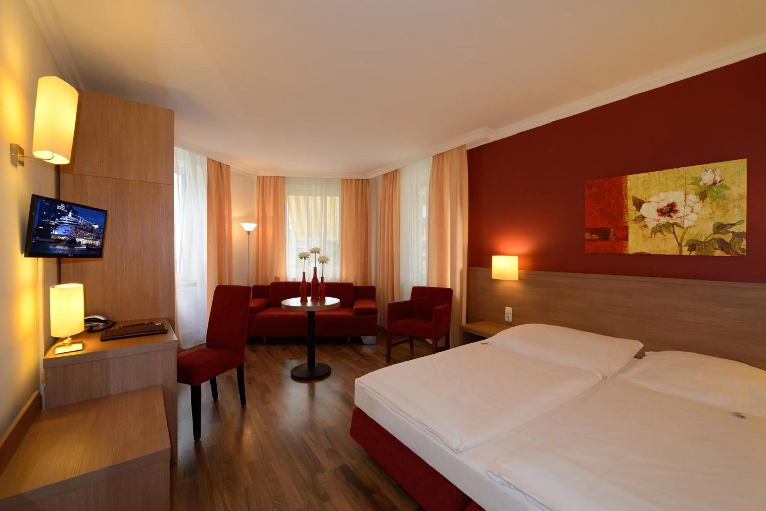 Photo of the whole room, Bed in Hotel Marienthal Garni