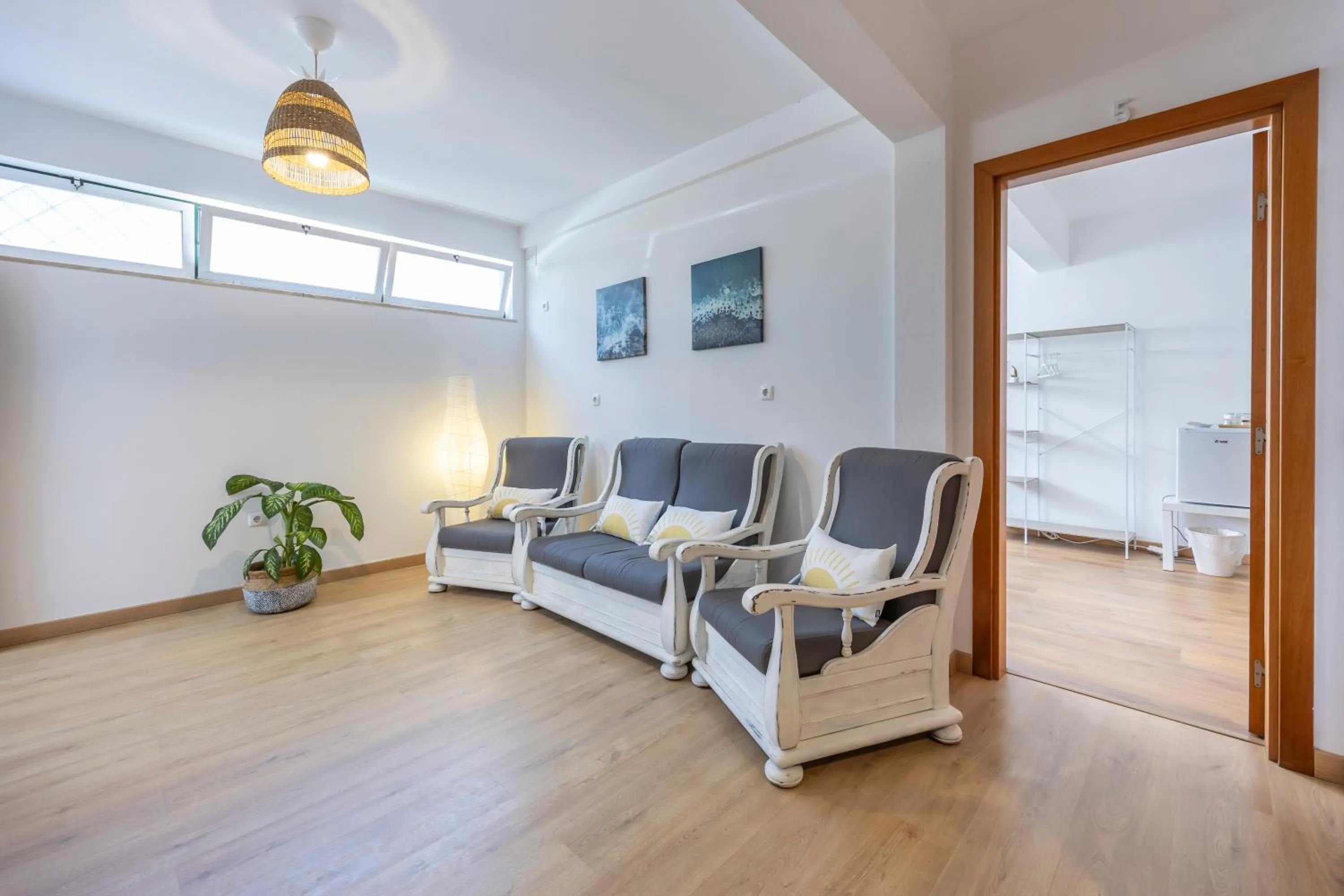 Communal lounge/ TV room in 3 Marias Guest House B&B