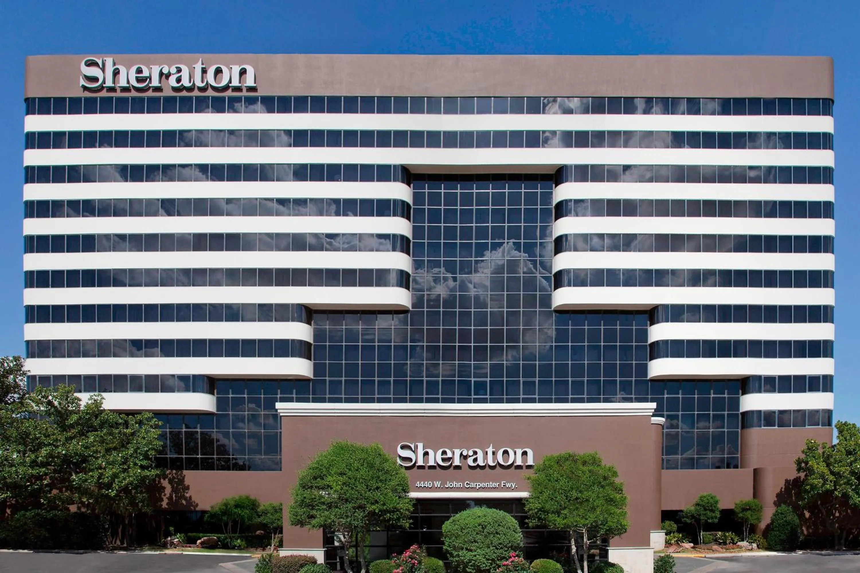 Property building in Sheraton DFW Airport Hotel