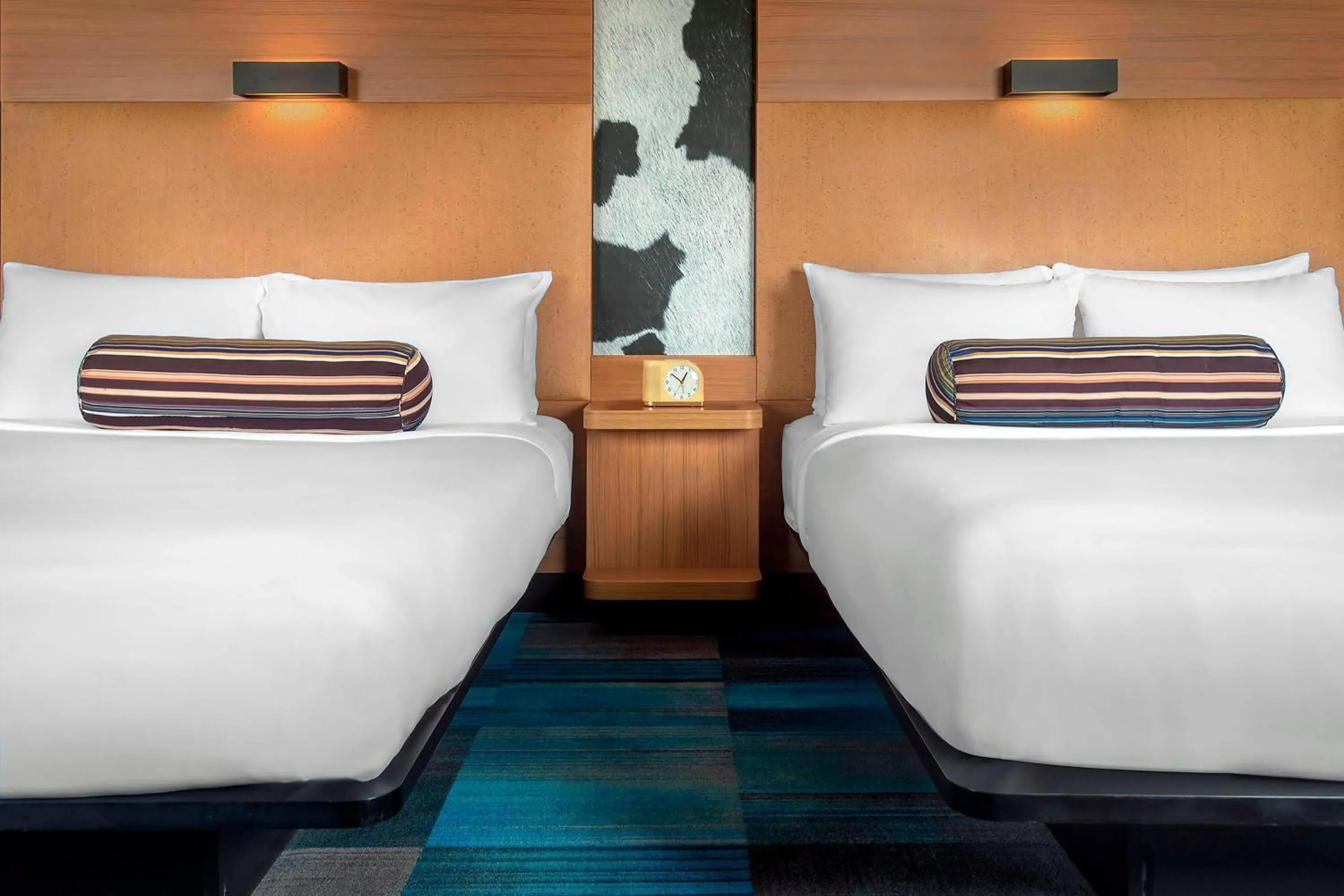 Photo of the whole room, Bed in Aloft Nashville Franklin