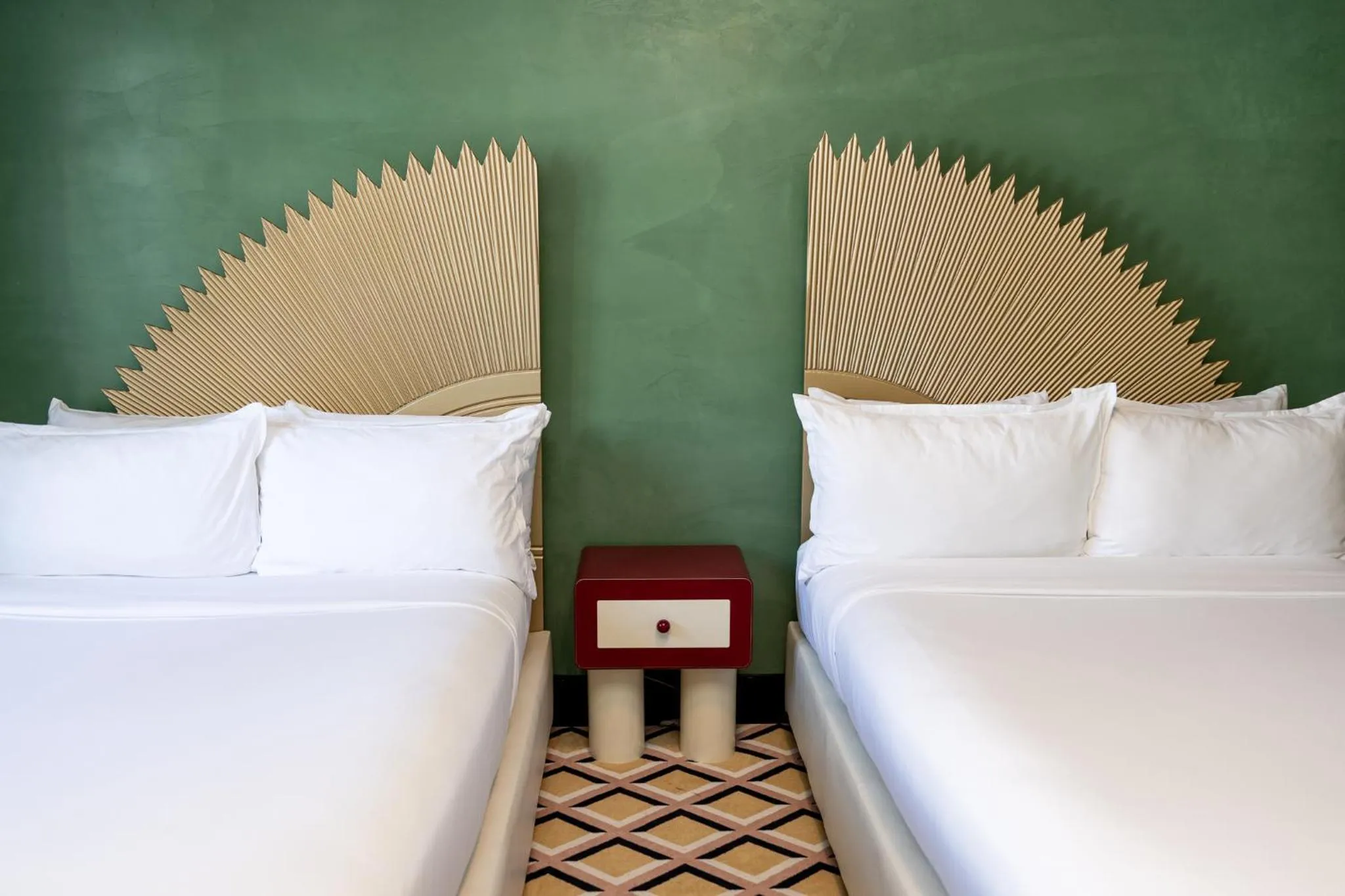 Bedroom, Bed in Crest Hotel Suites