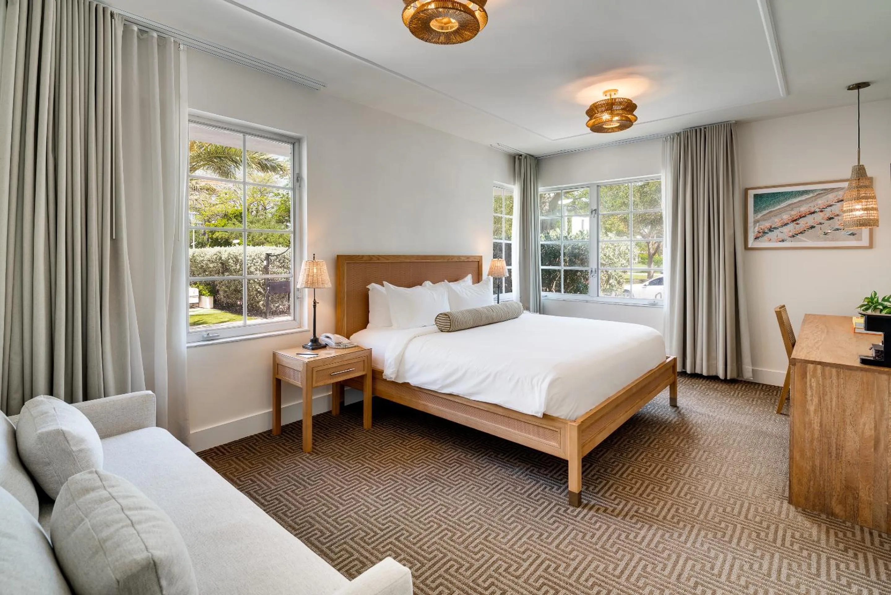 View (from property/room), Bed in South Beach Hotel