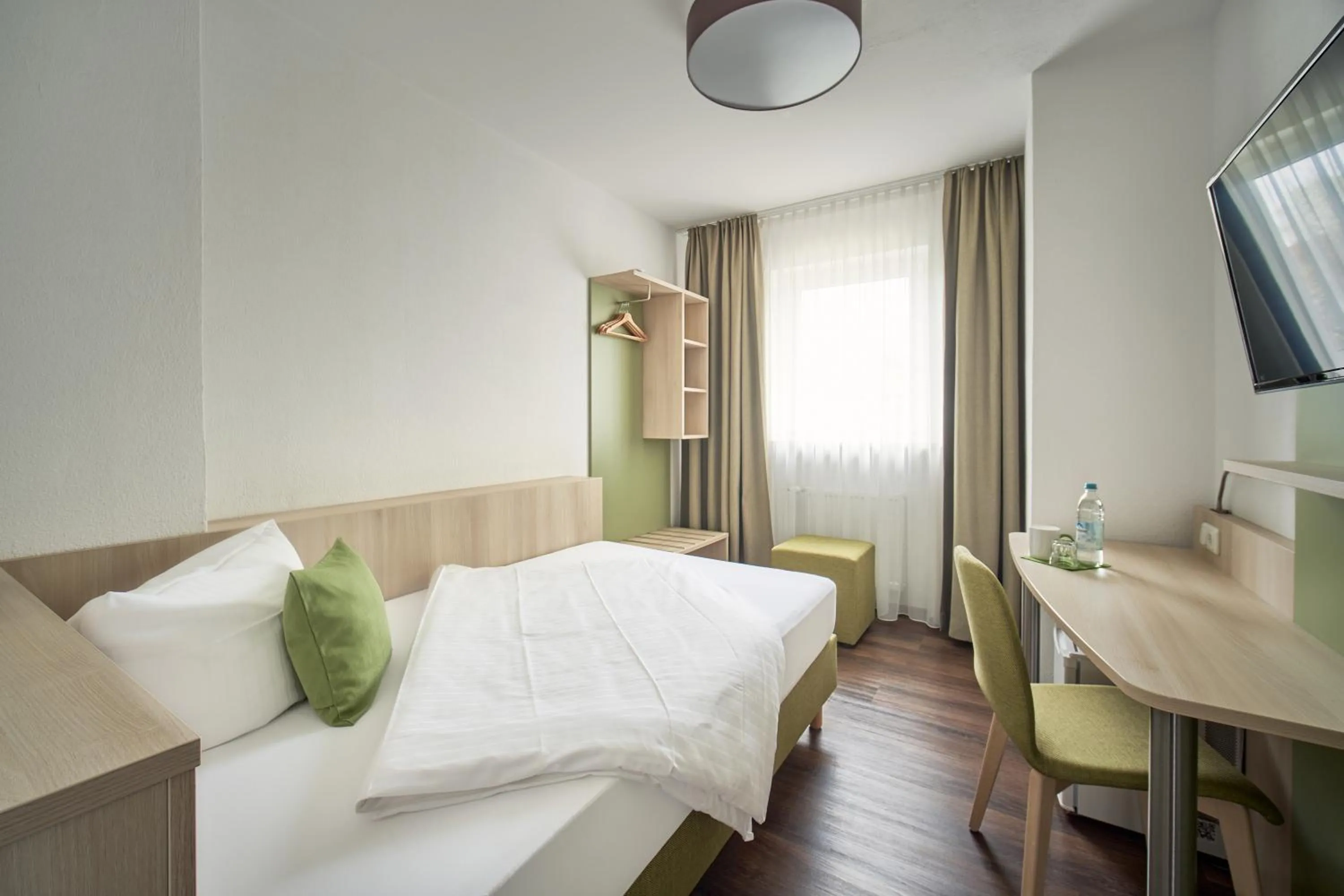 Photo of the whole room, Bed in Marias Inn - Bed & Breakfast