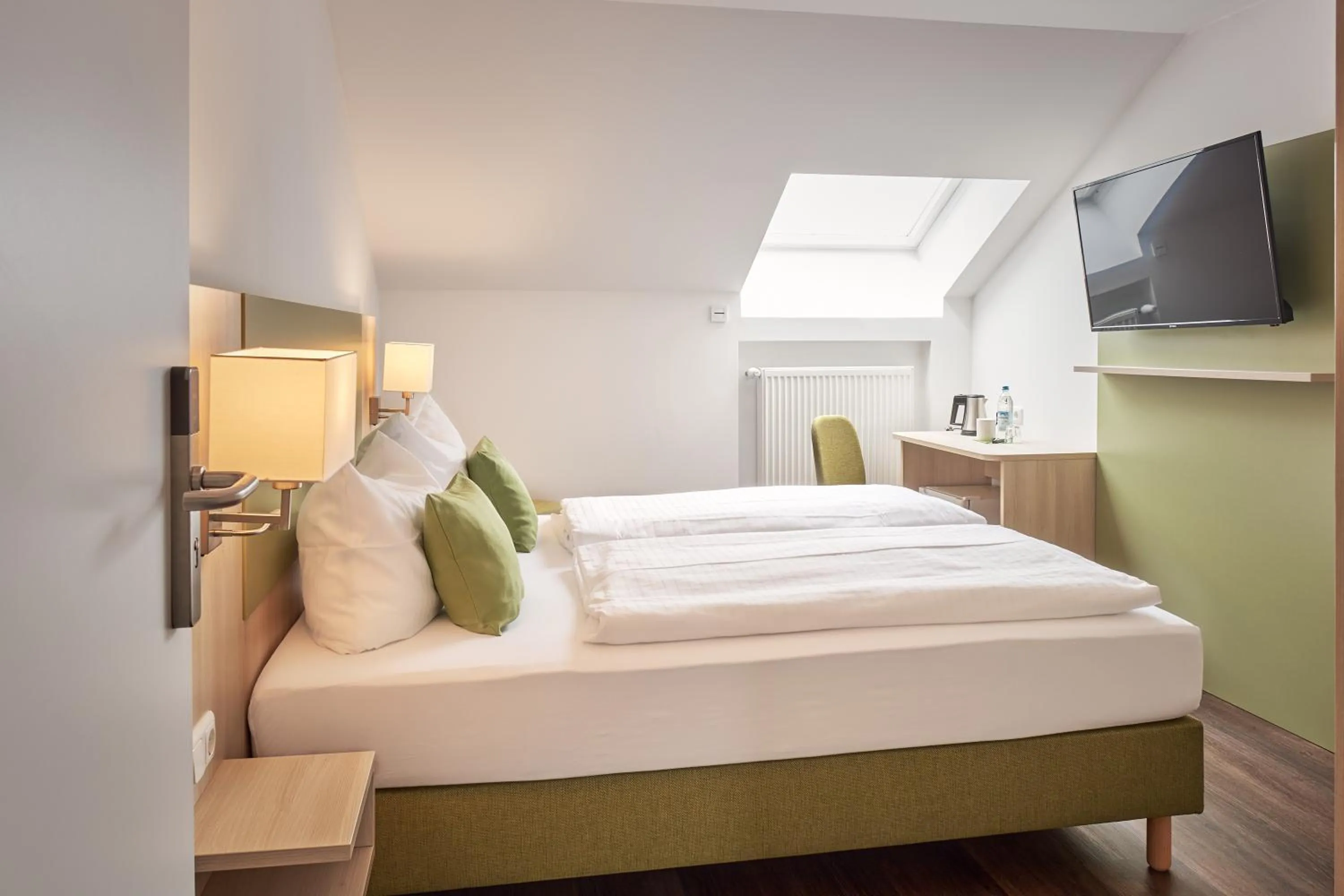 Photo of the whole room, Bed in Marias Inn - Bed & Breakfast