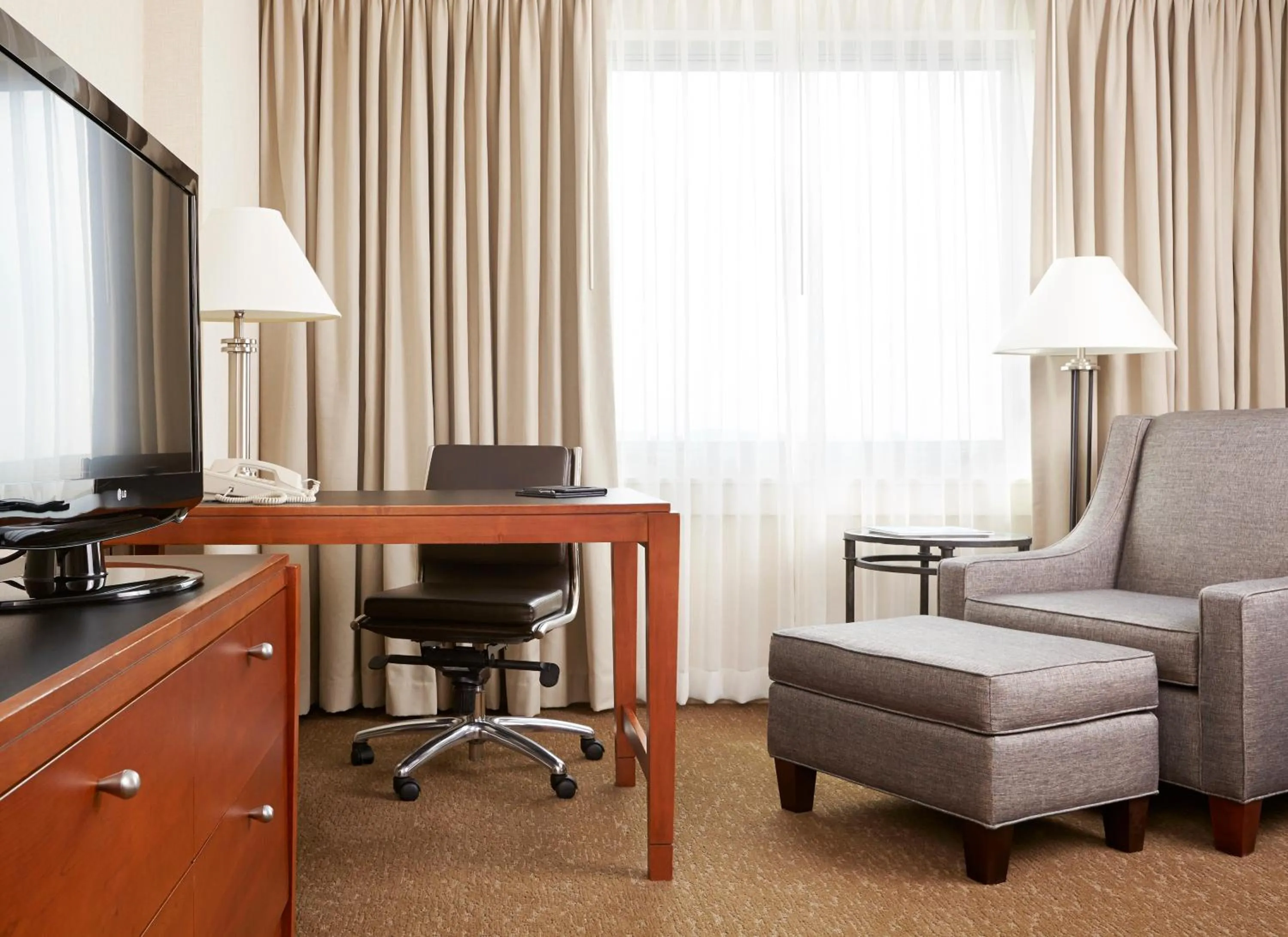 Double Room with Two Double Beds and Accessible Tub - Disability Access in Hyatt Centric Chicago Ohare