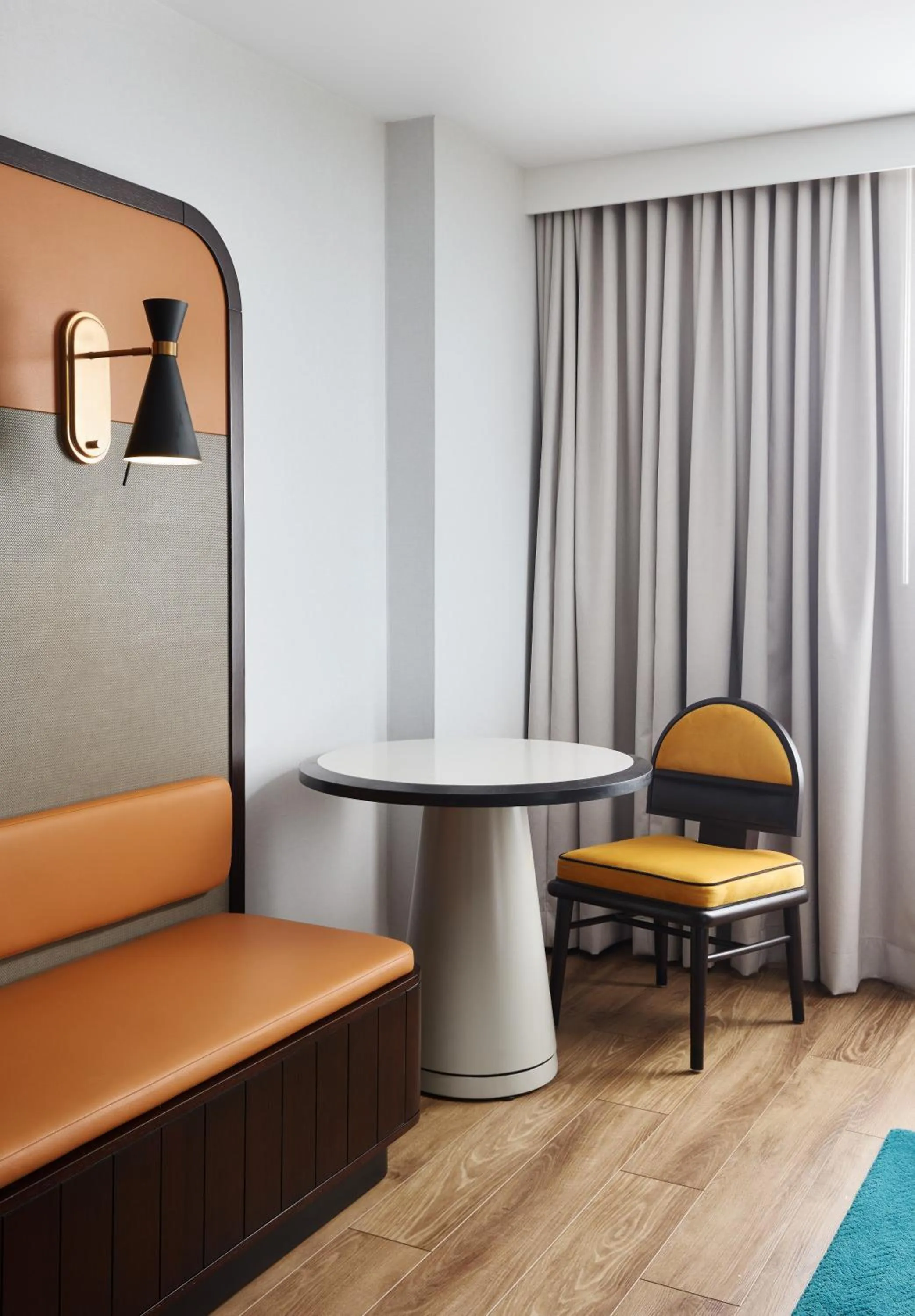 Seating area in Hyatt Centric Chicago Ohare