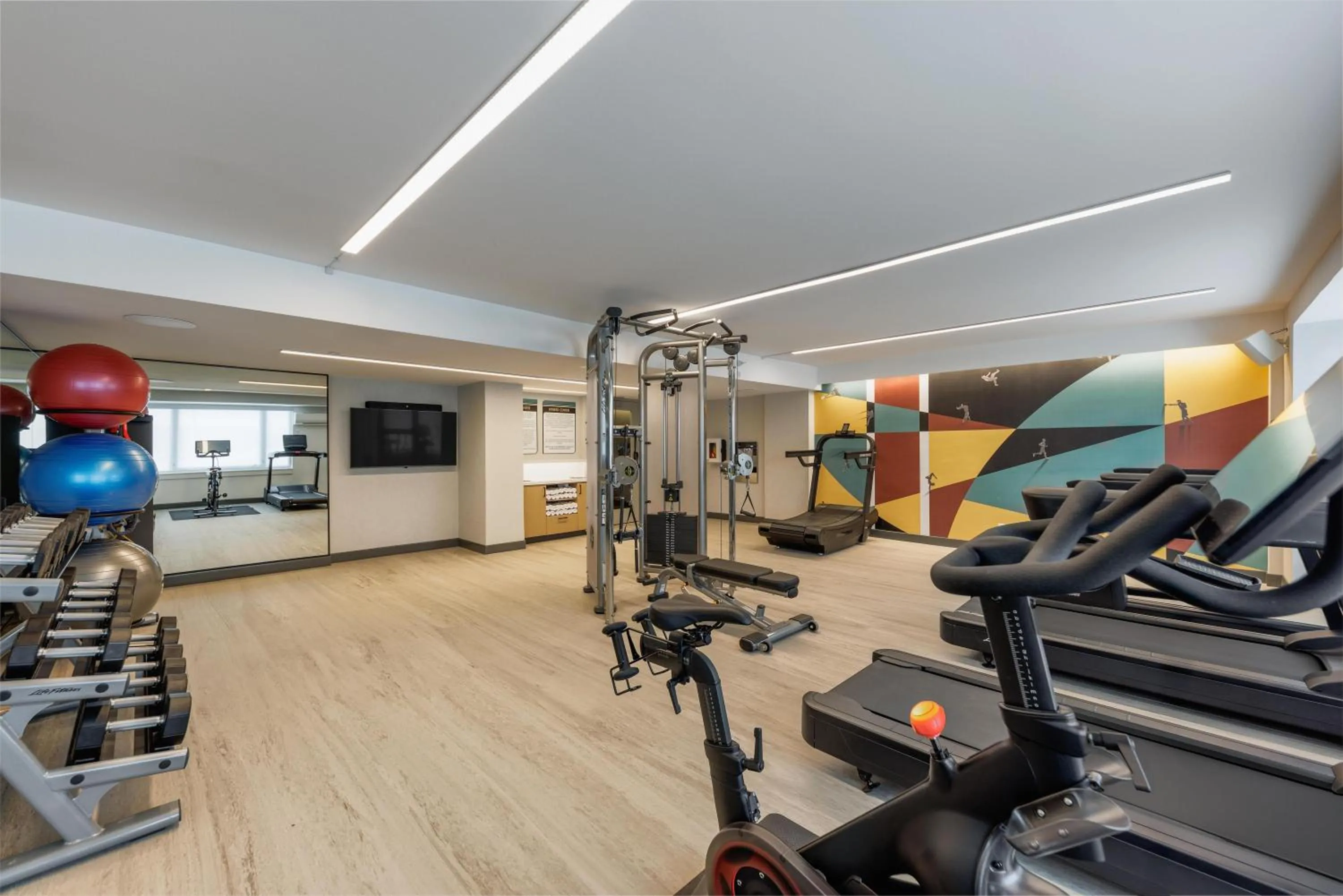 Fitness centre/facilities in Hyatt Centric Chicago Ohare