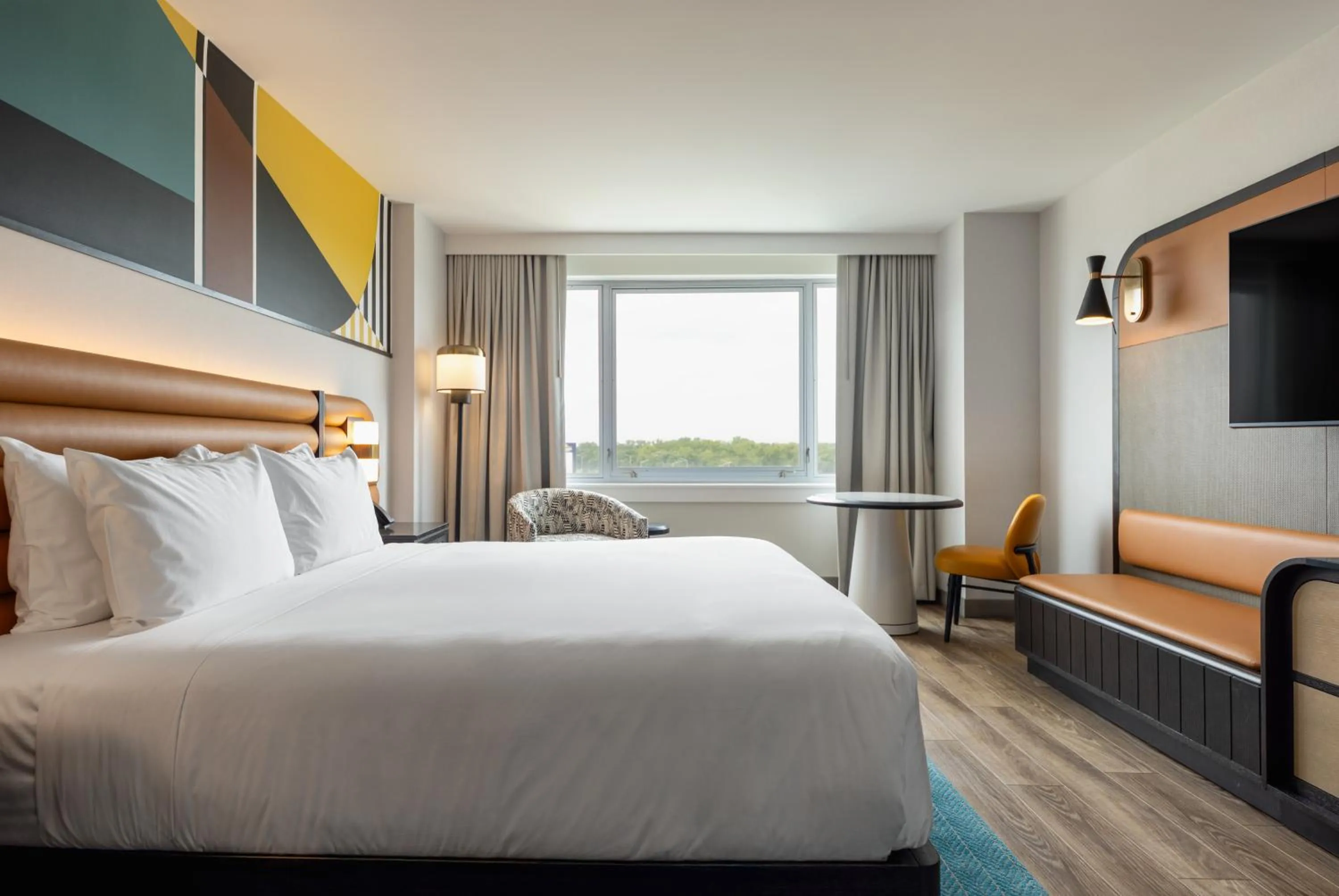 Guests, Bed in Hyatt Centric Chicago Ohare