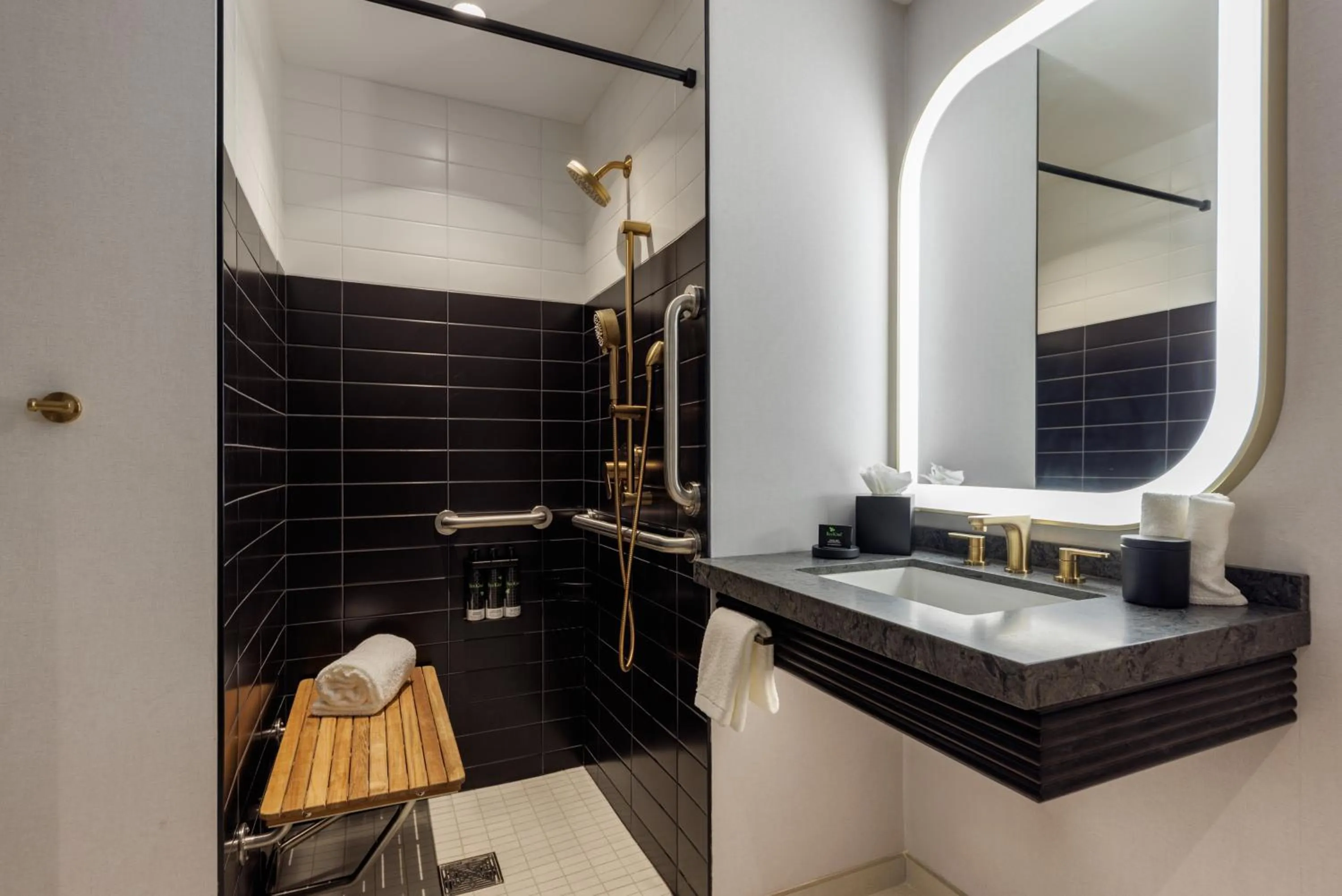 Shower in Hyatt Centric Chicago Ohare