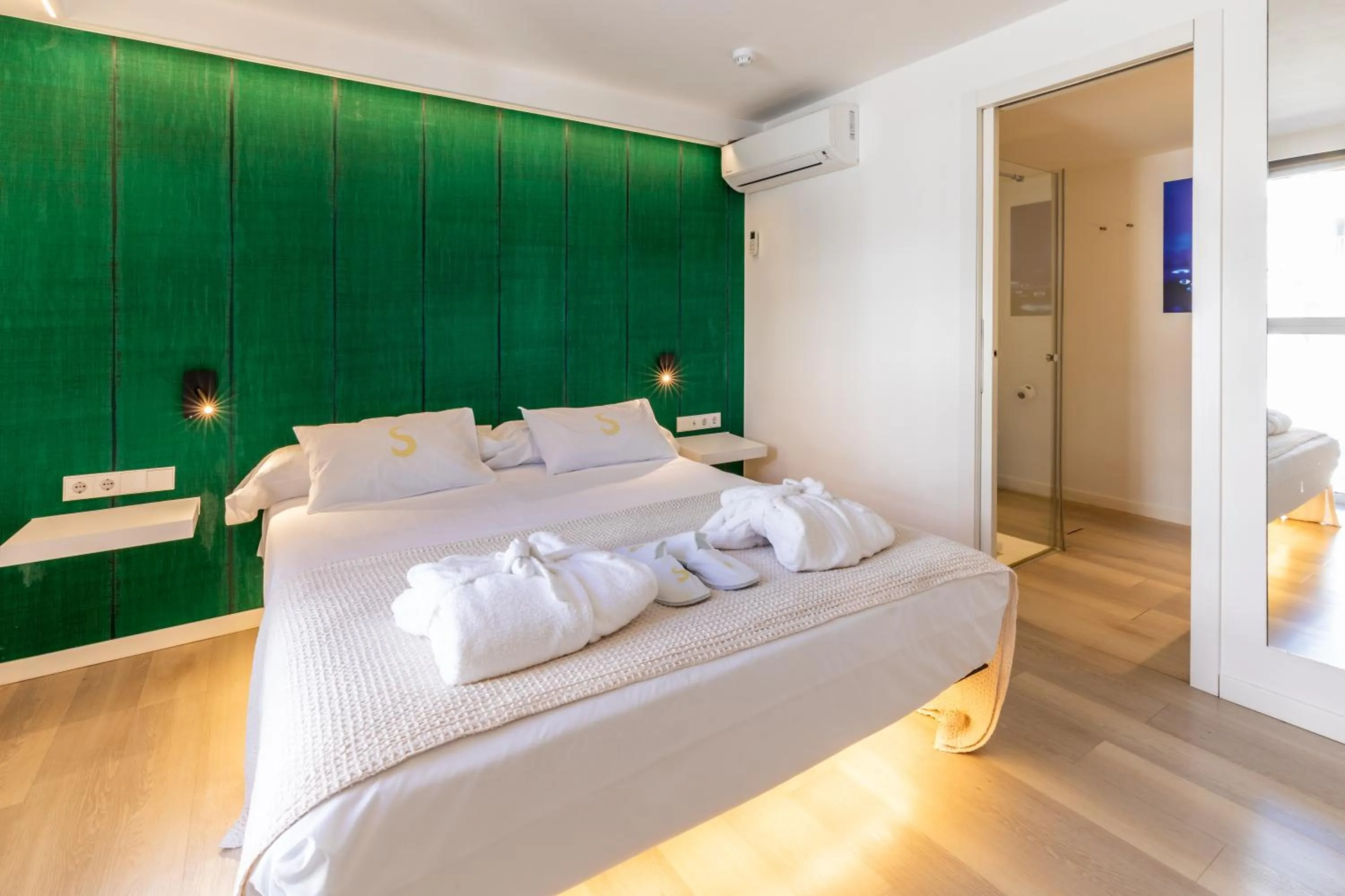 Bed in Sud Ibiza Suites