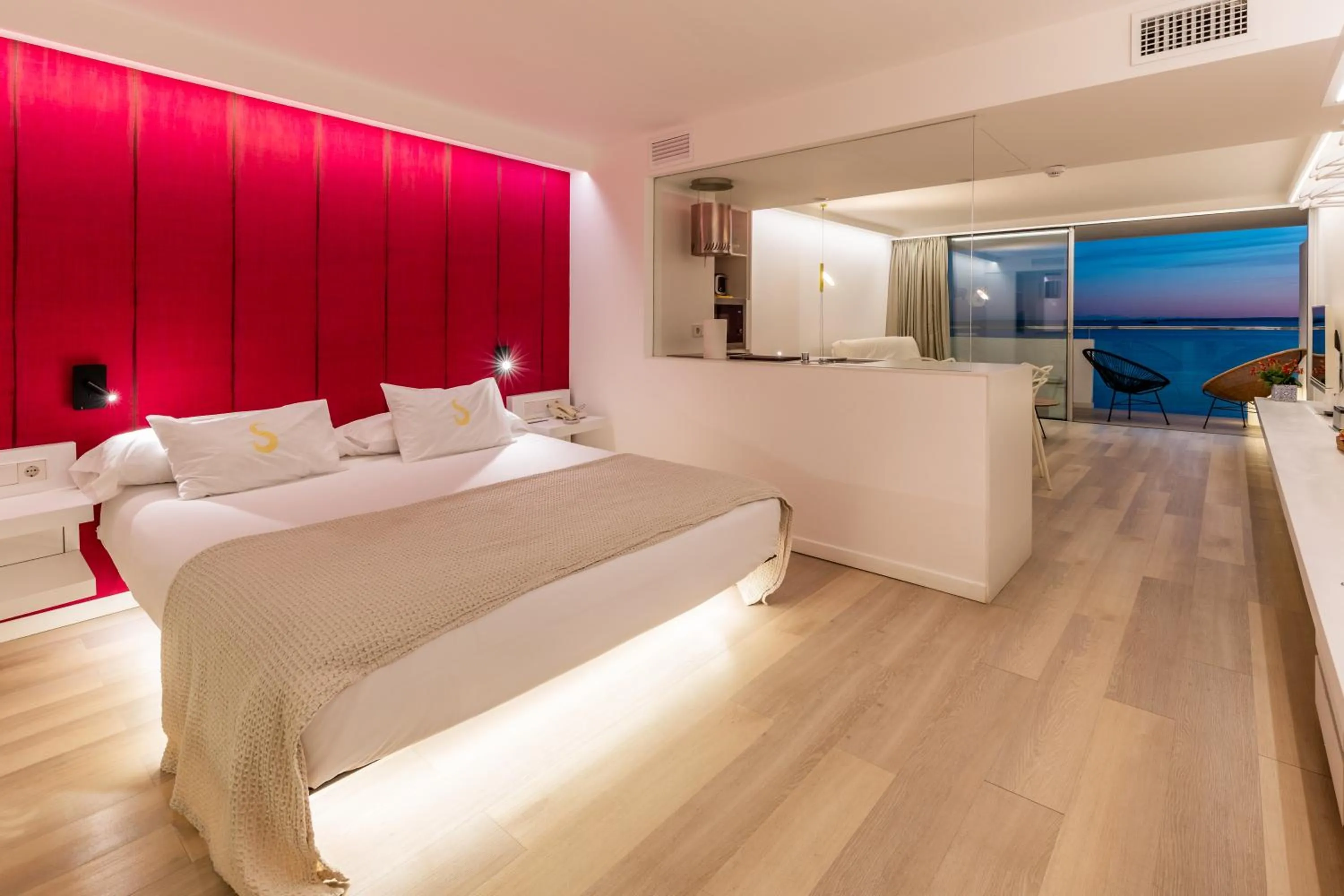 Living room, Bed in Sud Ibiza Suites