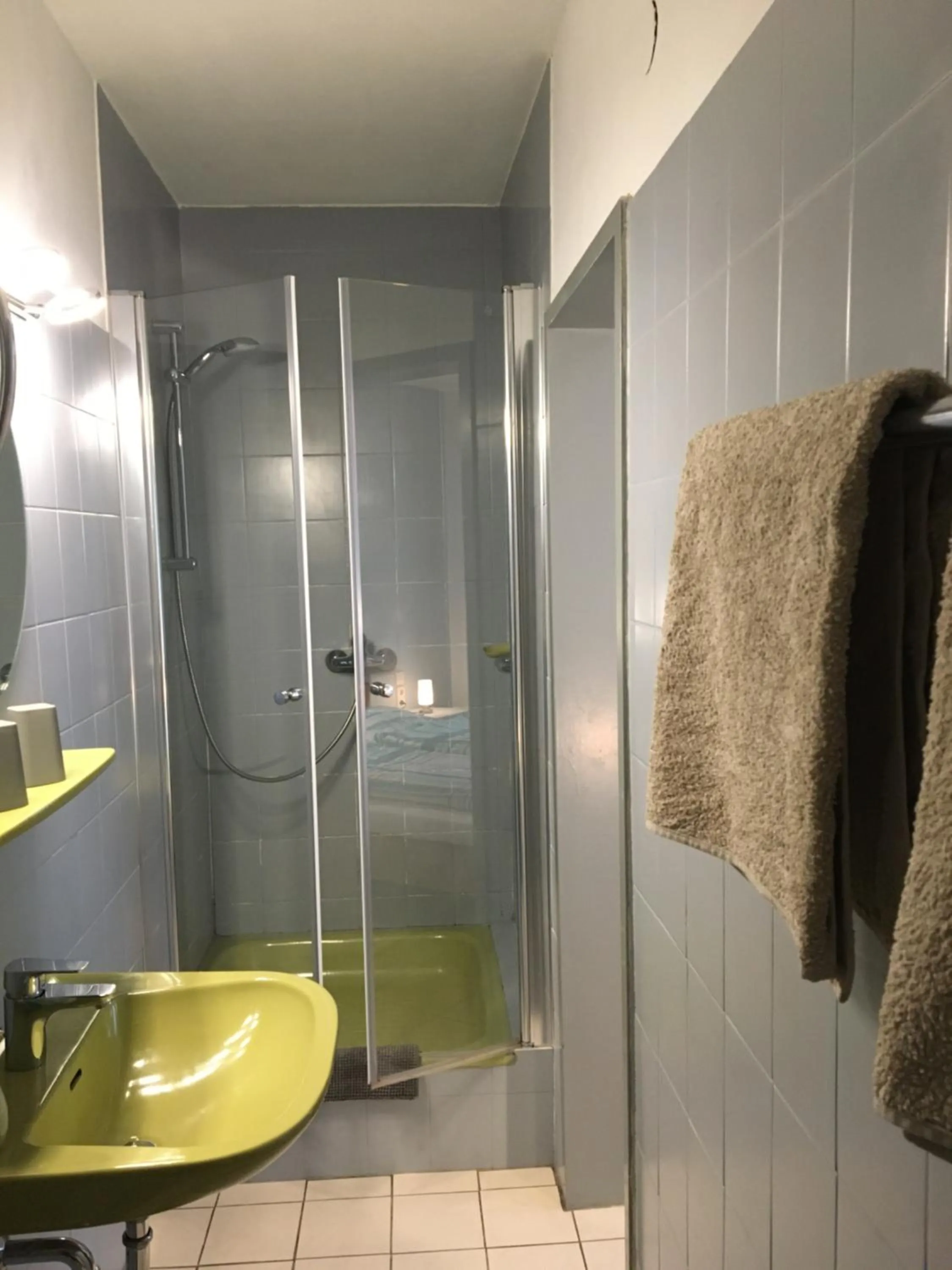 Bathroom in Pension Rehschopp