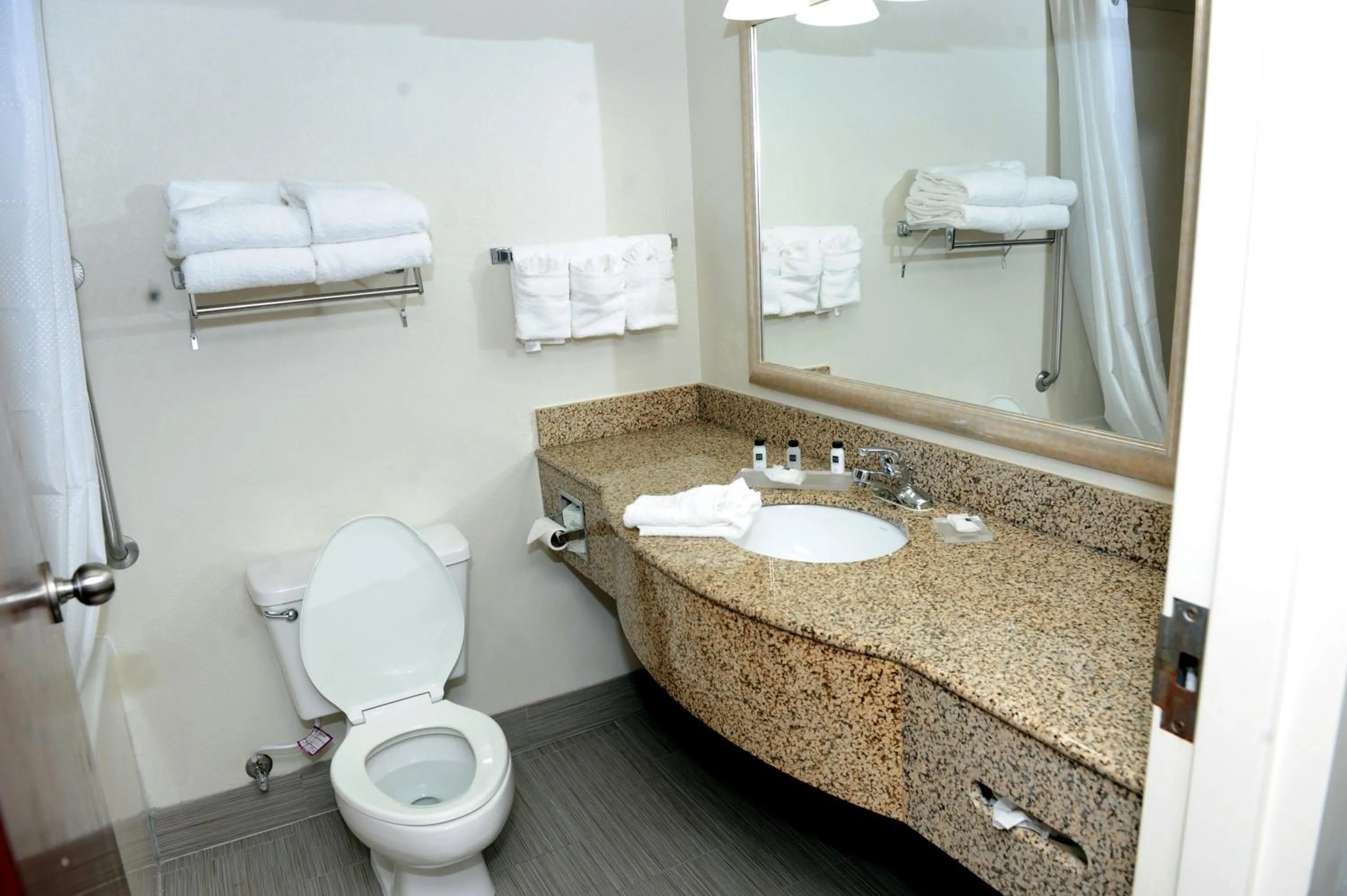 Bathroom in Country Inn & Suites by Radisson, Alpharetta, GA
