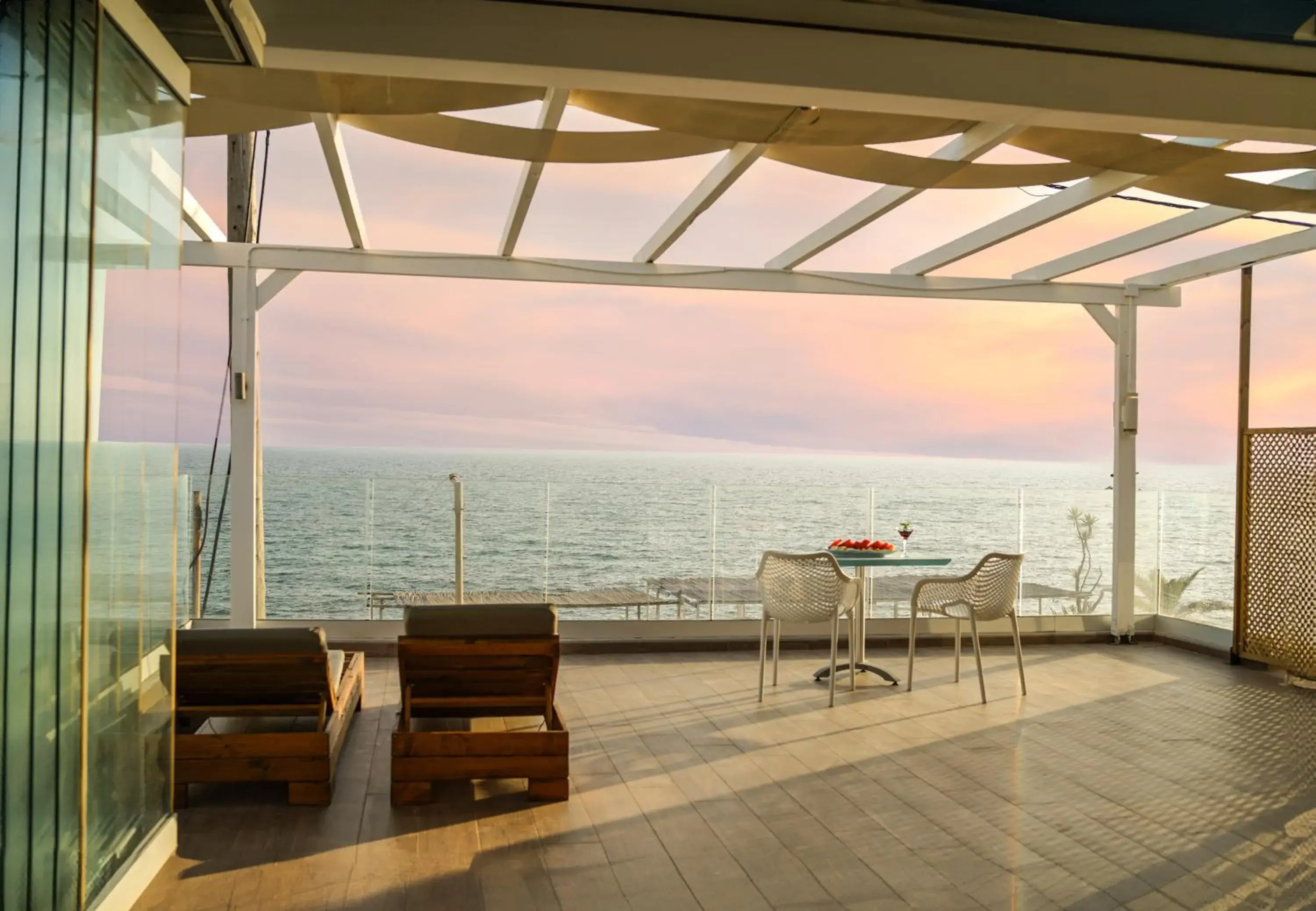 Deluxe Suite with Sea View in Must Boutique Hotel & Restaurant Deluxe Suite with Sea View in Must Boutique Hotel & Restaurant