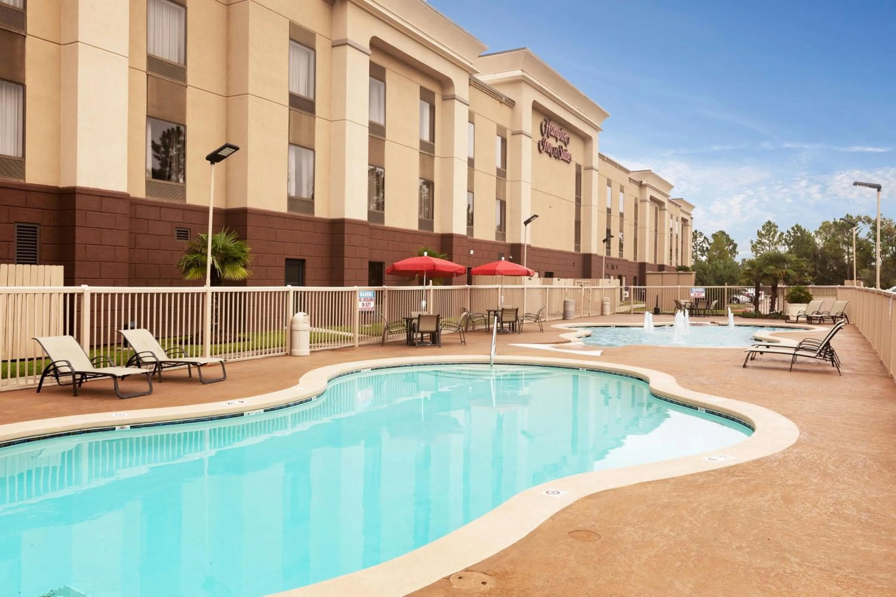 Pool view in Hampton Inn & Suites Baton Rouge - I-10 East