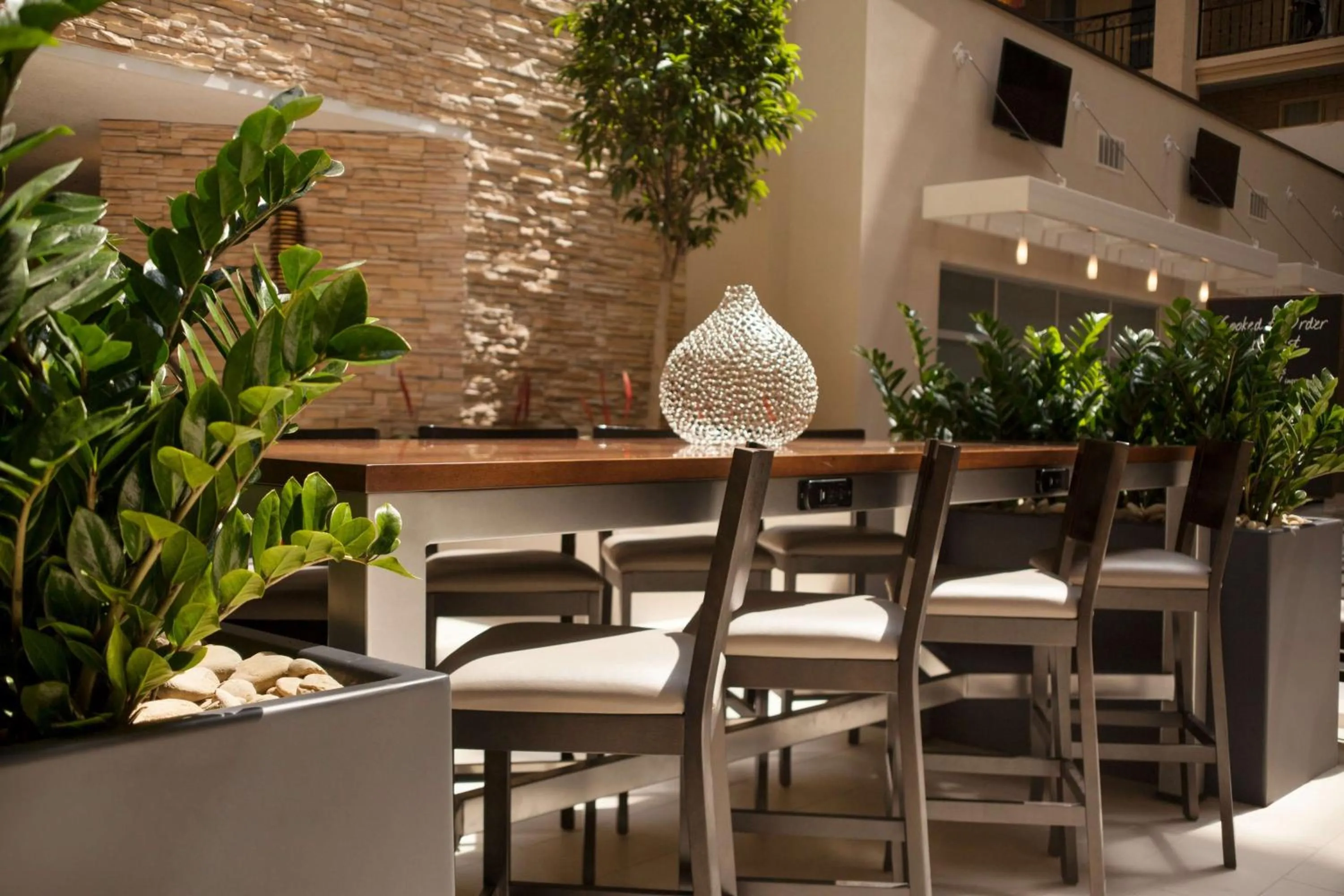 Lobby or reception in Embassy Suites Baton Rouge