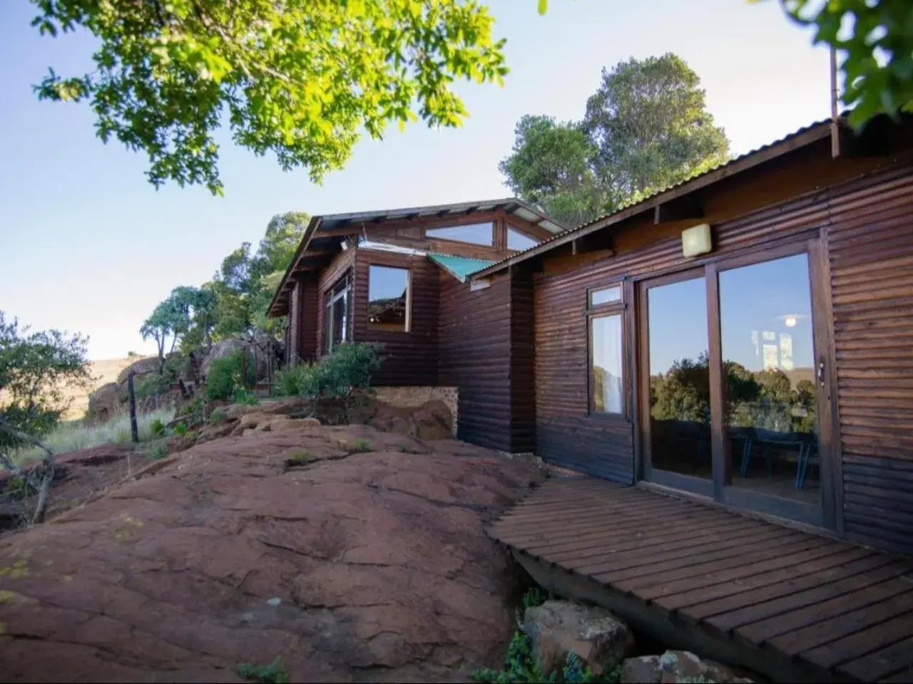 Six-Bedroom House in The Stix Six-Bedroom House in The Stix
