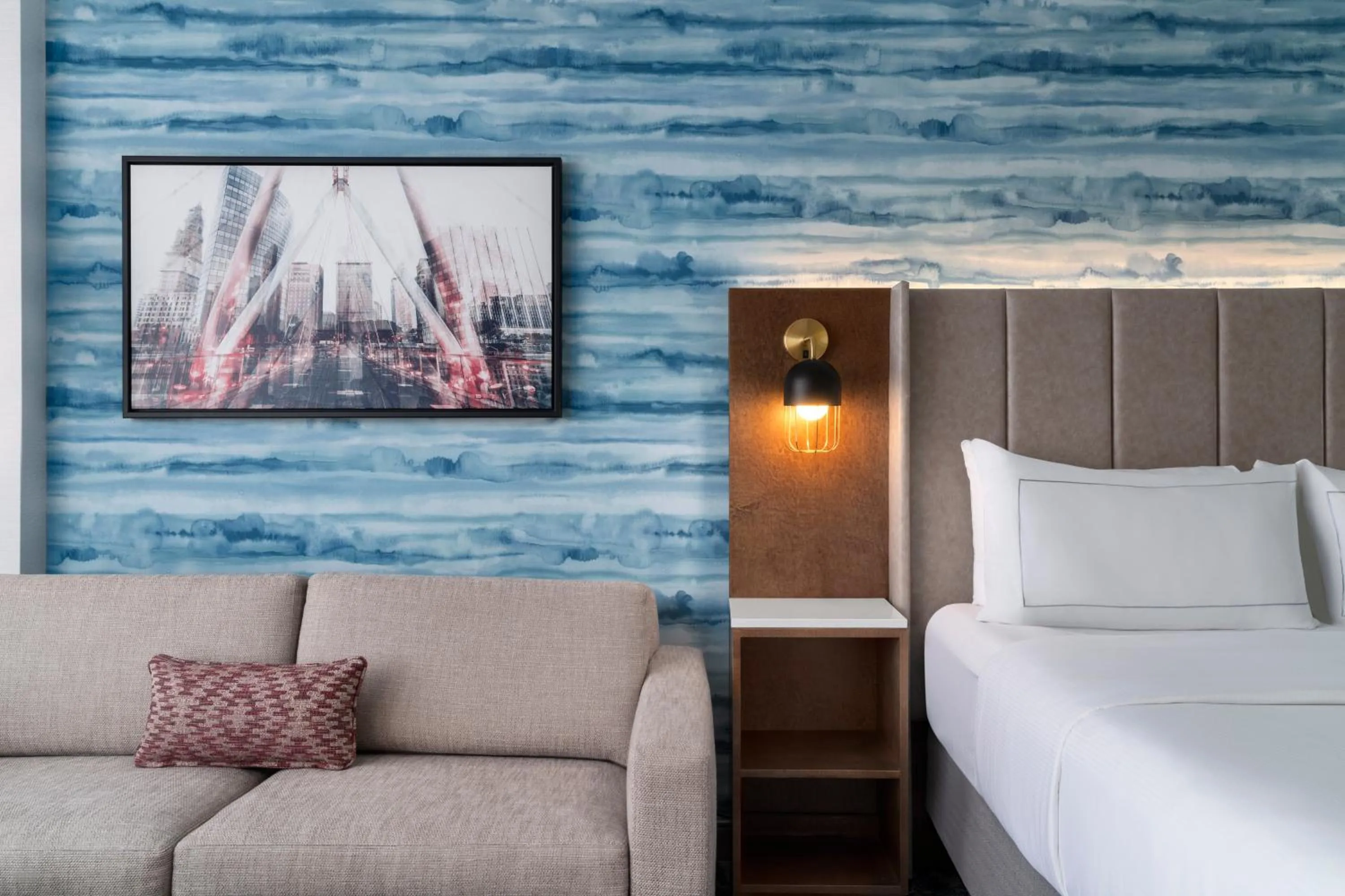 Bed in DoubleTree by Hilton Hartford Downtown