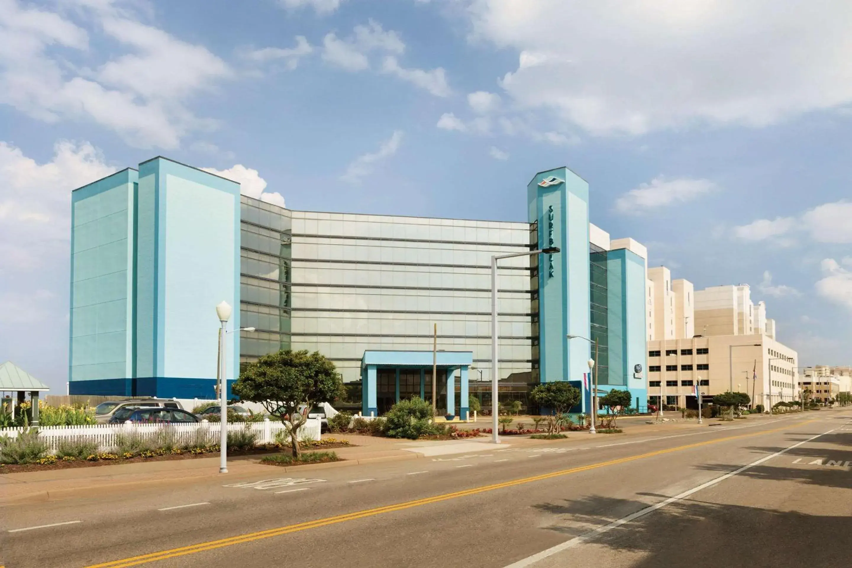 Property building in Surfbreak Virginia Beach Oceanfront, an Ascend Collection Hotel Property building in Surfbreak Virginia Beach Oceanfront, an Ascend Collection Hotel