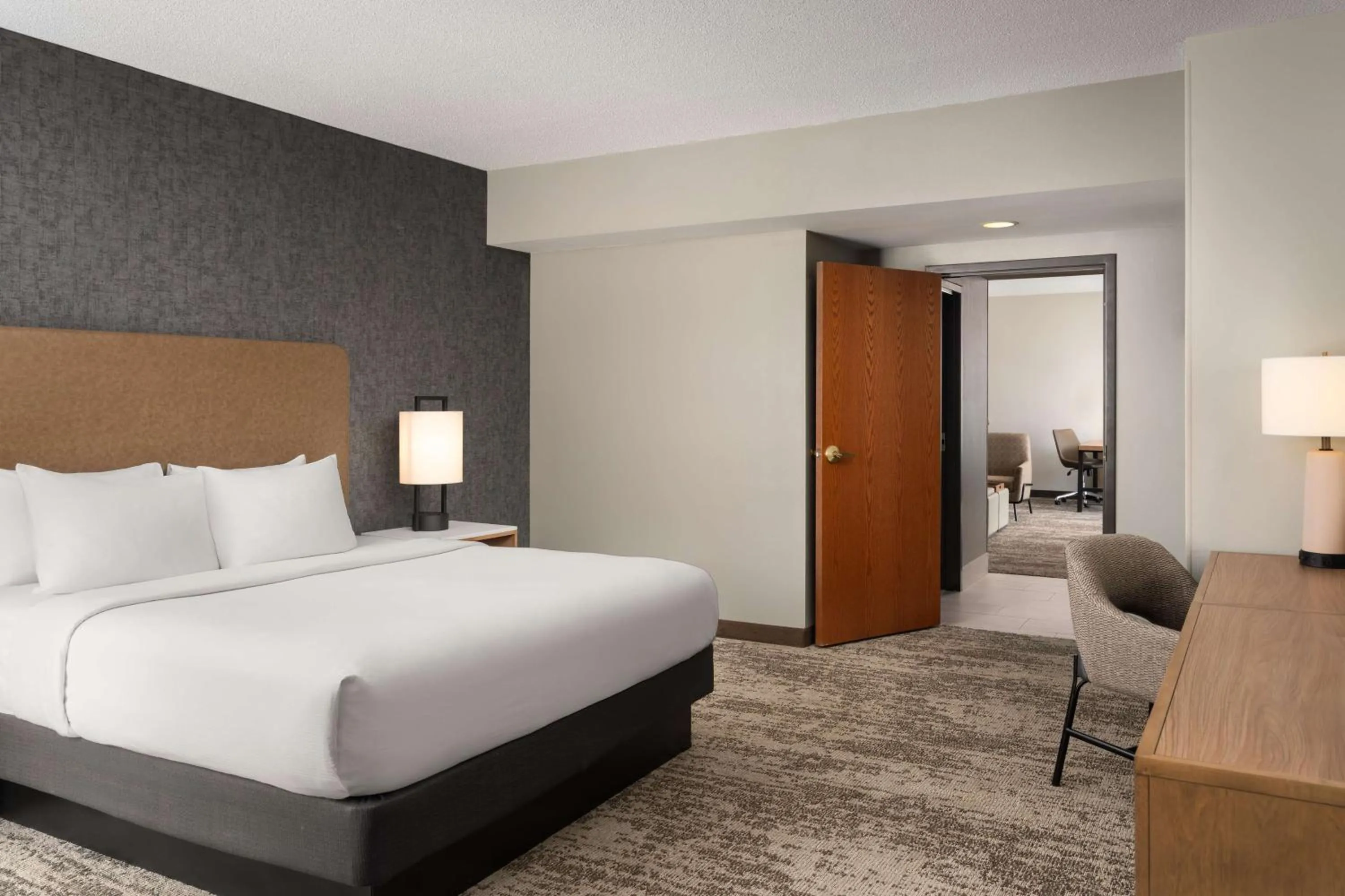 Bed in Embassy Suites by Hilton at Hot Springs Convention Center