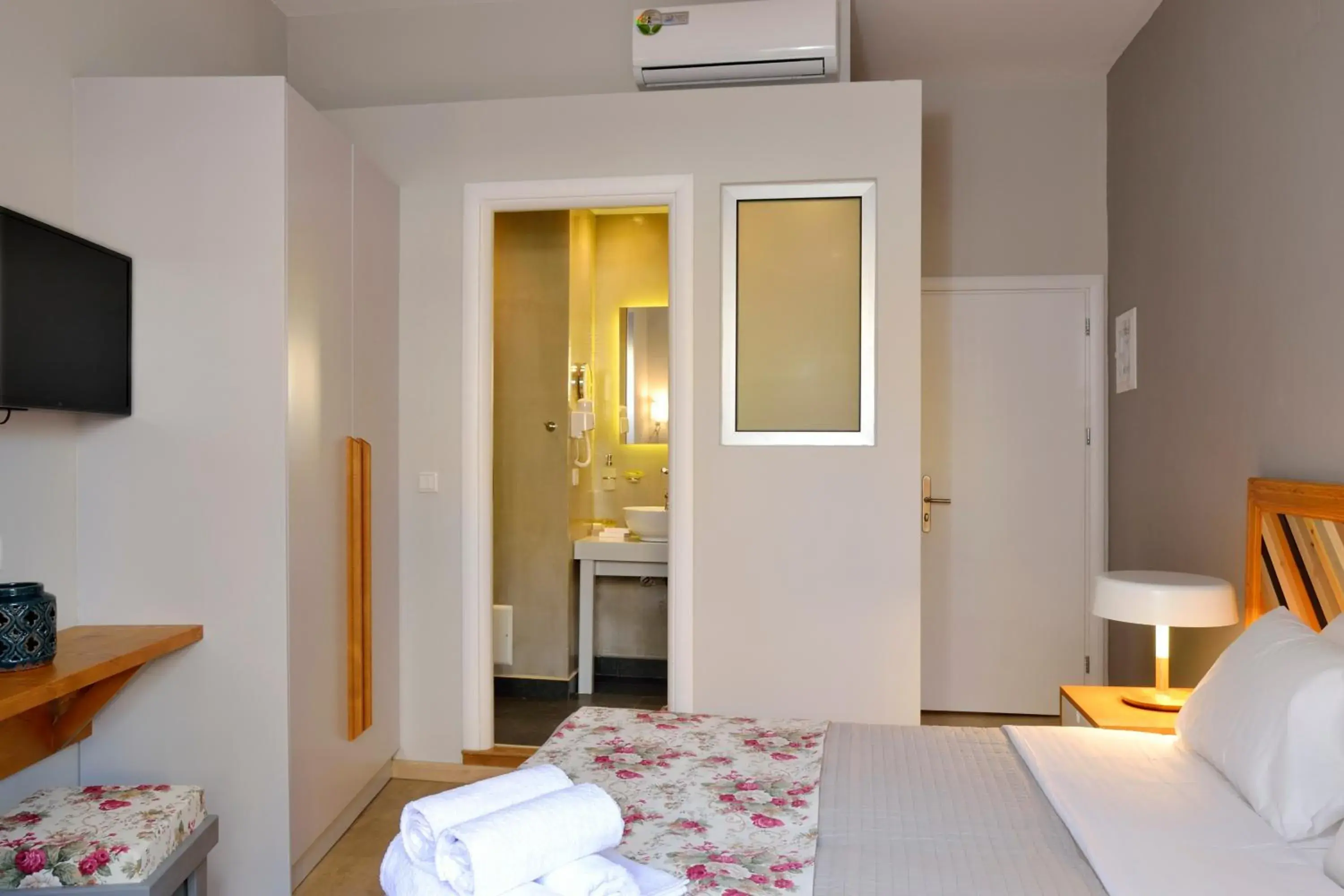 Bedroom, Bed in Elia Dorotheou Bedroom, Bed in Elia Dorotheou