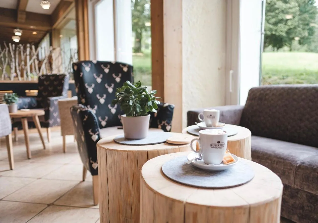 Lounge or bar in DIE GAMS Hotel Restaurant