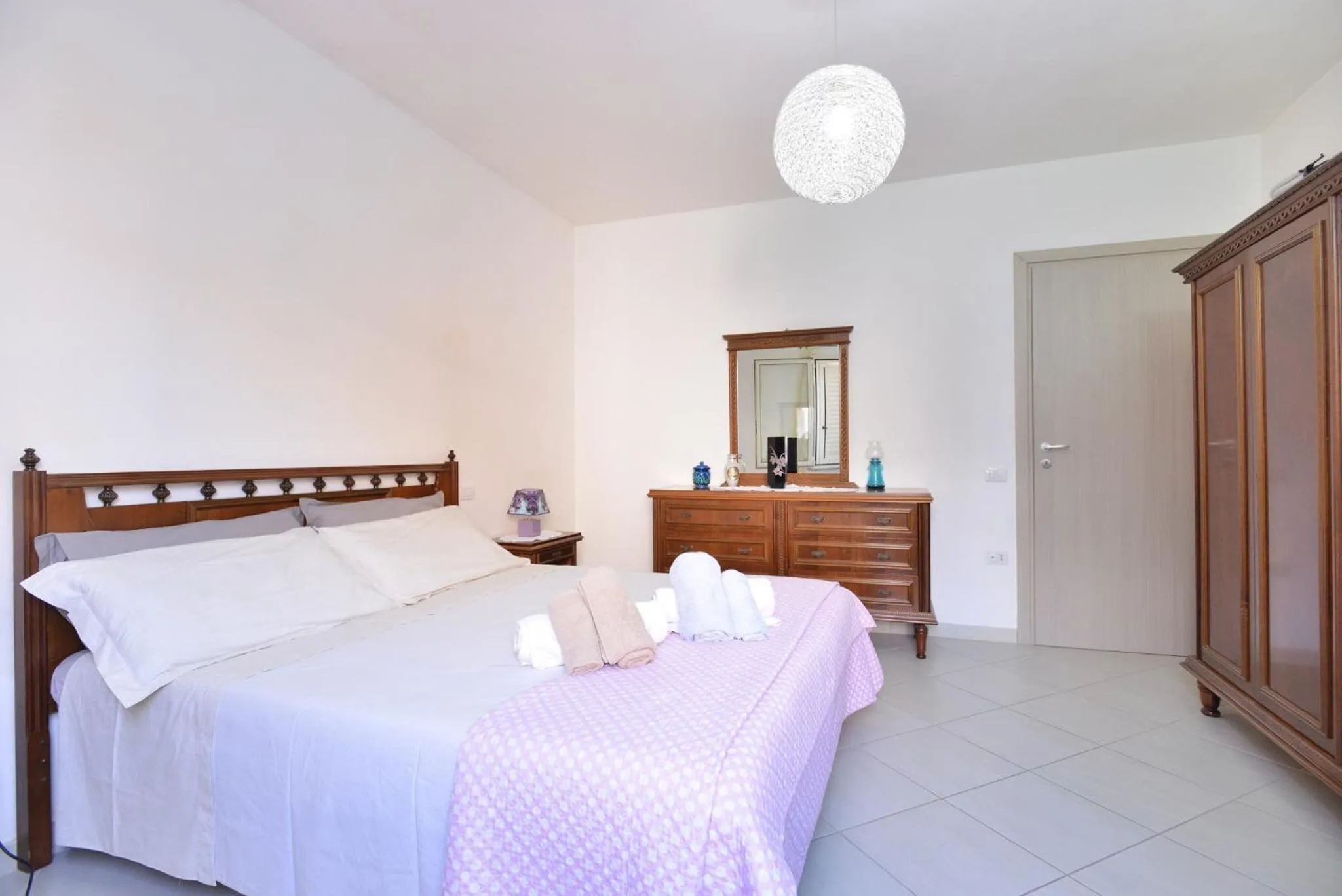 Bed in IzzHome Regina Margherita