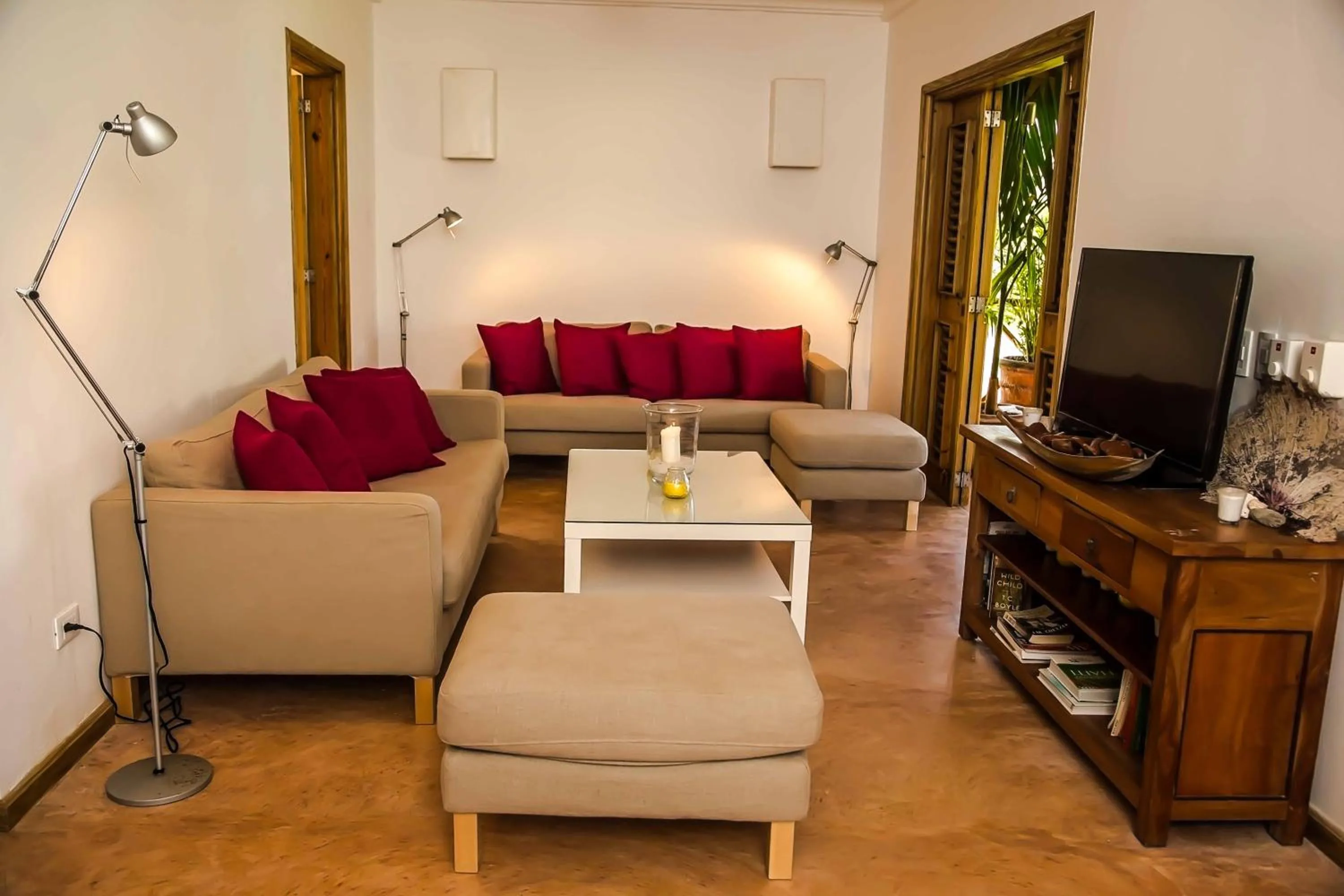 Living room in Villa Ixora - Ocean Front