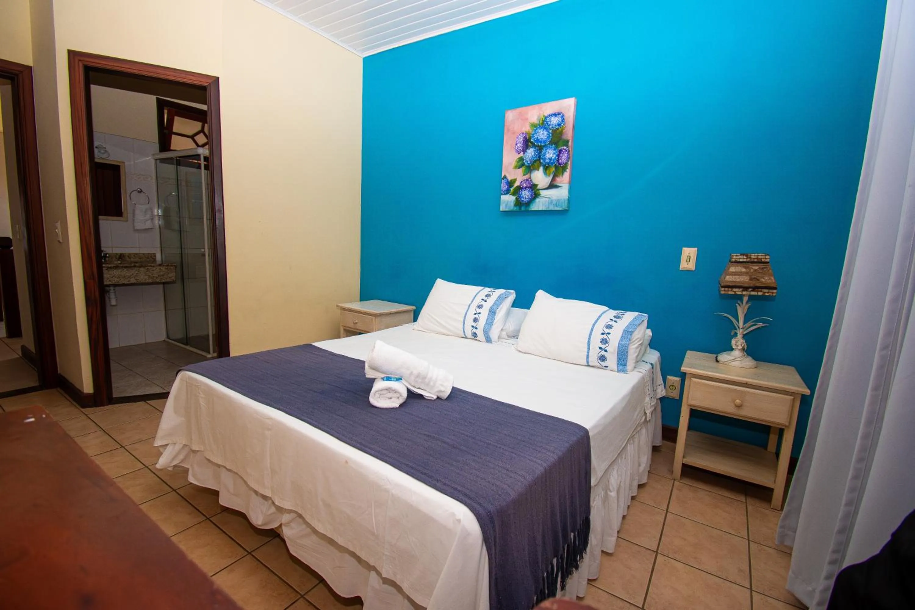 Bed in Pousada Brisa de Paraty