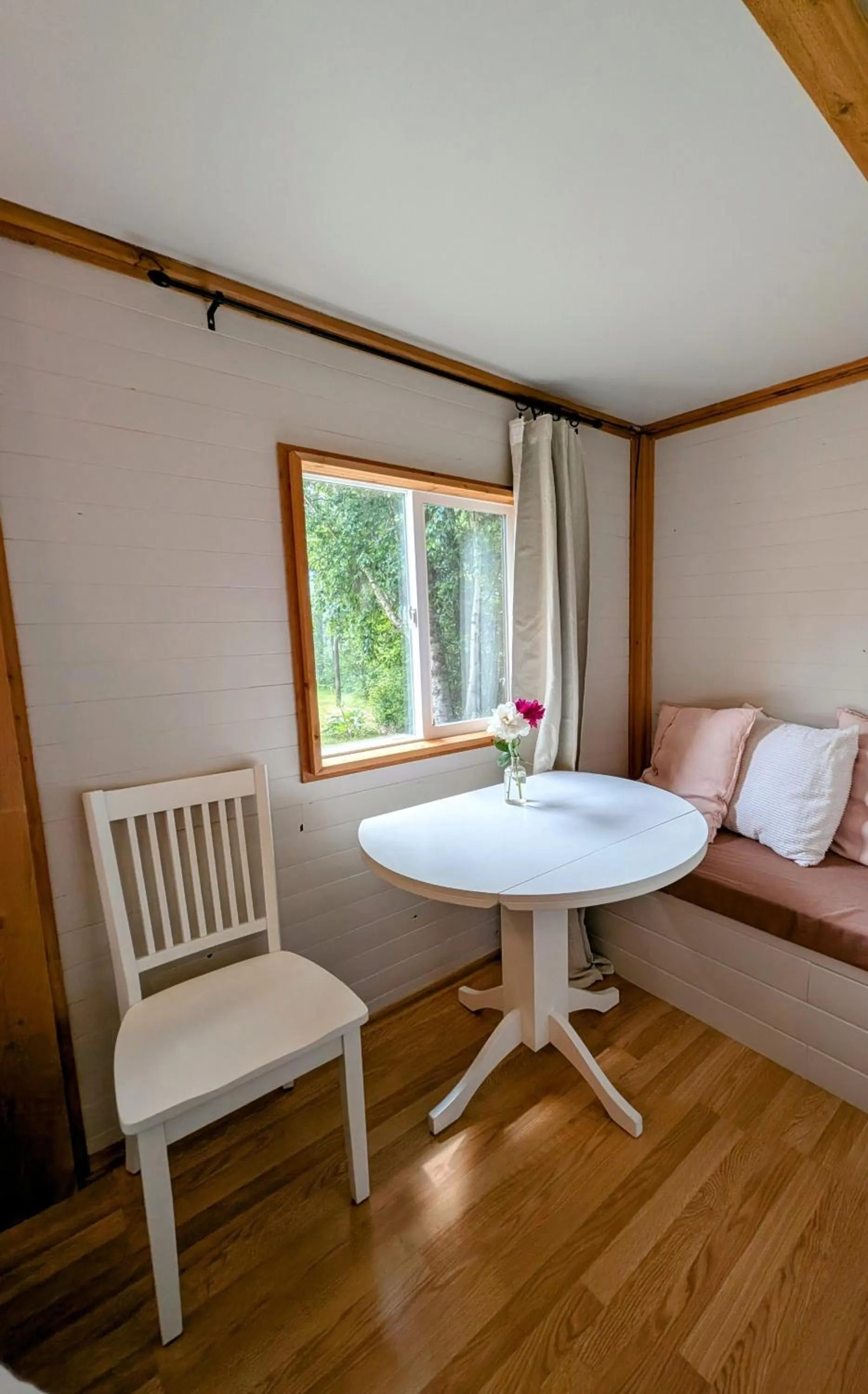 Living room in The Rusty Antler Cabin