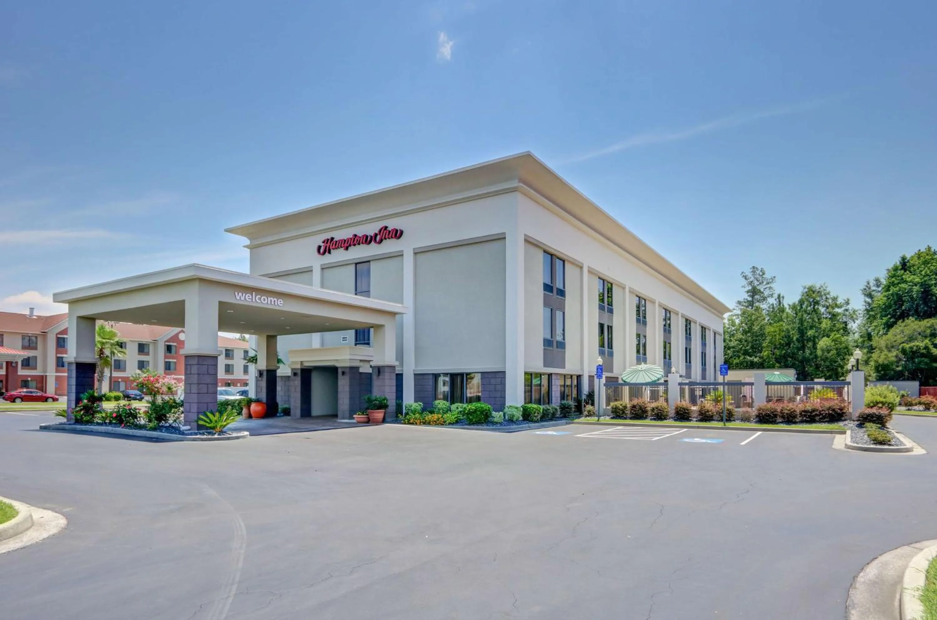 Property building in Hampton Inn Savannah-I-95/Richmond Hill