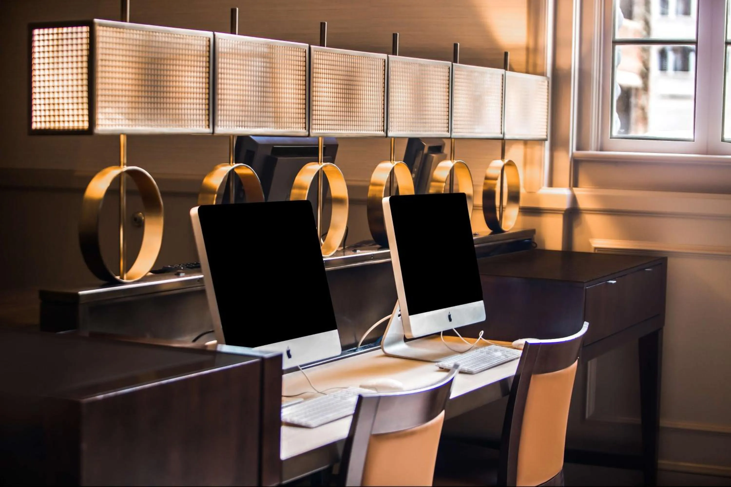 Business facilities in Hilton Baton Rouge Capitol Center