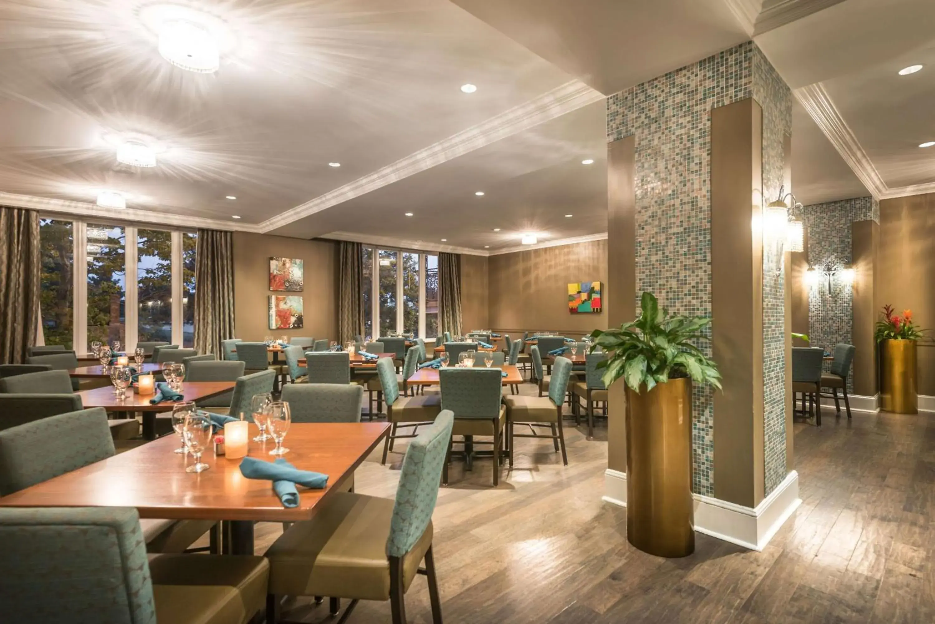 Restaurant/places to eat in Hilton Baton Rouge Capitol Center Restaurant/places to eat in Hilton Baton Rouge Capitol Center